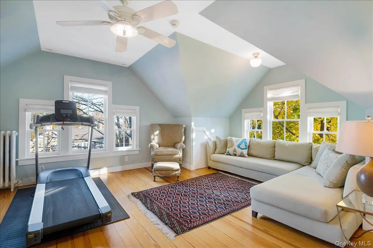 322 Broadway, Clarkstown, NY, 3 Bedrooms Bedrooms, 7 Rooms Rooms,2 BathroomsBathrooms,Residential,For Rent,Broadway,0,1017104 322 Broadway, Clarkstown, NY, 3 Bedrooms Bedrooms, 7 Rooms Rooms,2 BathroomsBathrooms,Residential,For Rent,Broadway,0,1017104