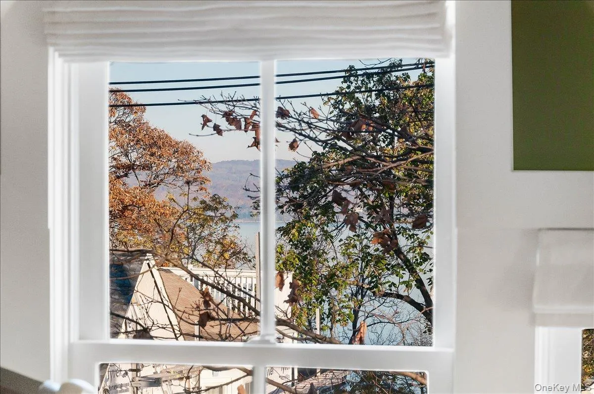 322 Broadway, Clarkstown, NY, 3 Bedrooms Bedrooms, 7 Rooms Rooms,2 BathroomsBathrooms,Residential,For Rent,Broadway,0,1017104 322 Broadway, Clarkstown, NY, 3 Bedrooms Bedrooms, 7 Rooms Rooms,2 BathroomsBathrooms,Residential,For Rent,Broadway,0,1017104
