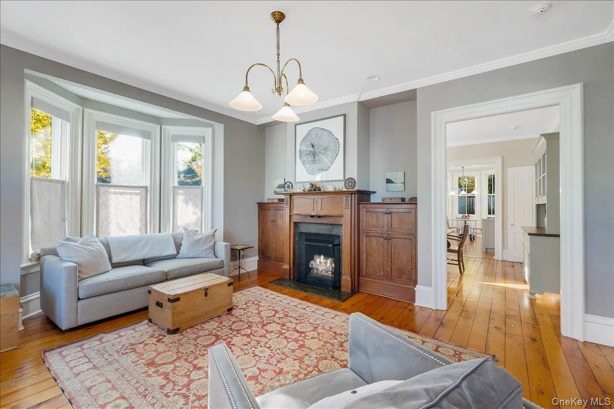 322 Broadway, Clarkstown, NY, 3 Bedrooms Bedrooms, 7 Rooms Rooms,2 BathroomsBathrooms,Residential,For Rent,Broadway,0,1017104 322 Broadway, Clarkstown, NY, 3 Bedrooms Bedrooms, 7 Rooms Rooms,2 BathroomsBathrooms,Residential,For Rent,Broadway,0,1017104