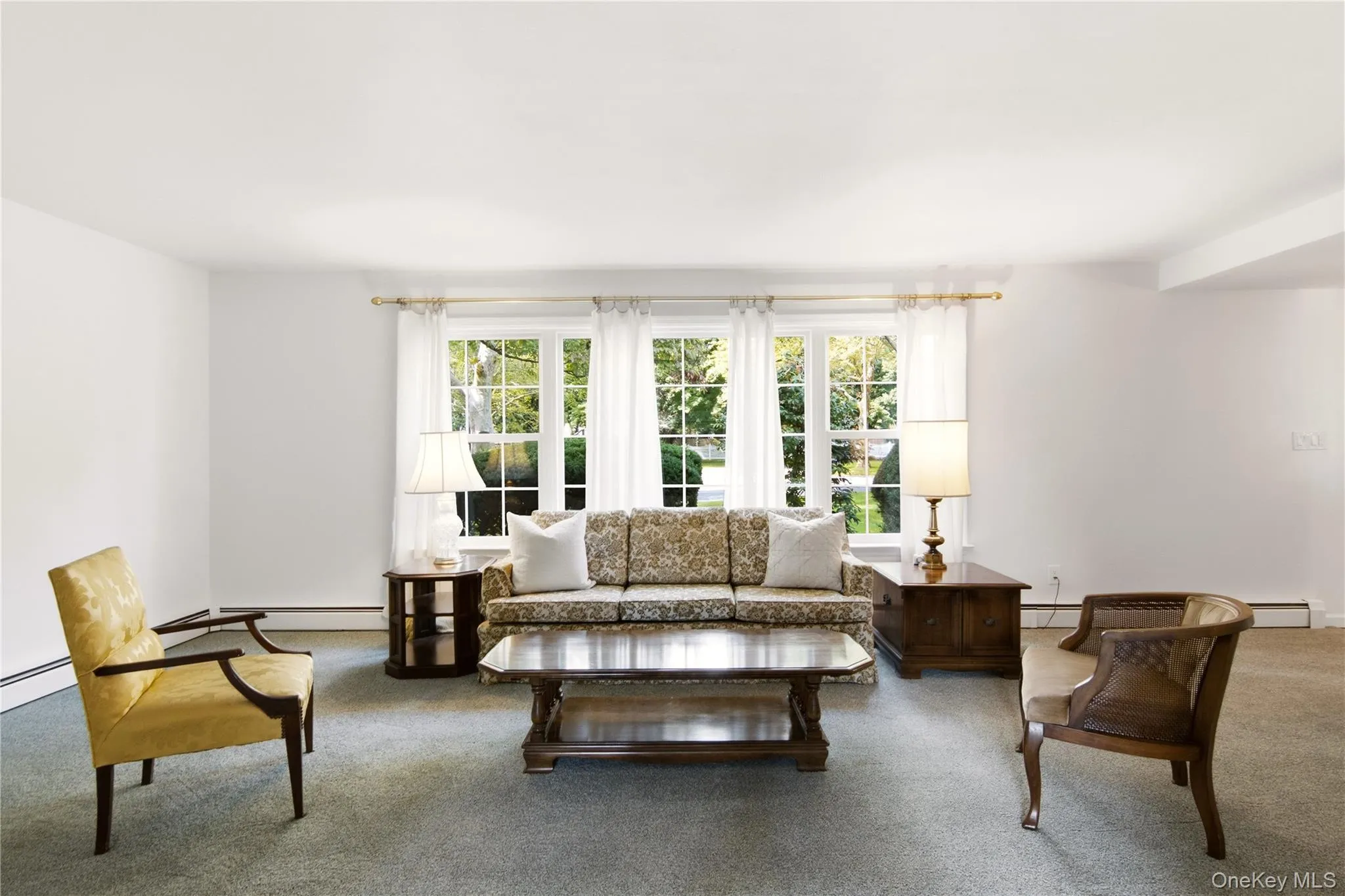Living room with hardwood flooring Living room with hardwood flooring