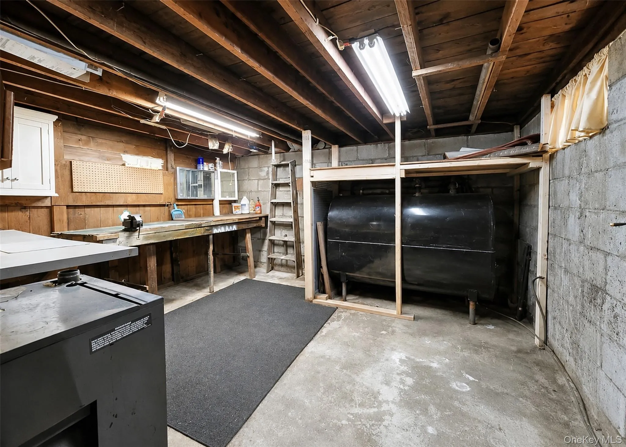 9 Mc Gaw Avenue, Brookhaven, NY, 2 Bedrooms Bedrooms, 4 Rooms Rooms,1 BathroomBathrooms,Residential,For Rent,Mc Gaw,0,KEY1017116 9 Mc Gaw Avenue, Brookhaven, NY, 2 Bedrooms Bedrooms, 4 Rooms Rooms,1 BathroomBathrooms,Residential,For Rent,Mc Gaw,0,KEY1017116