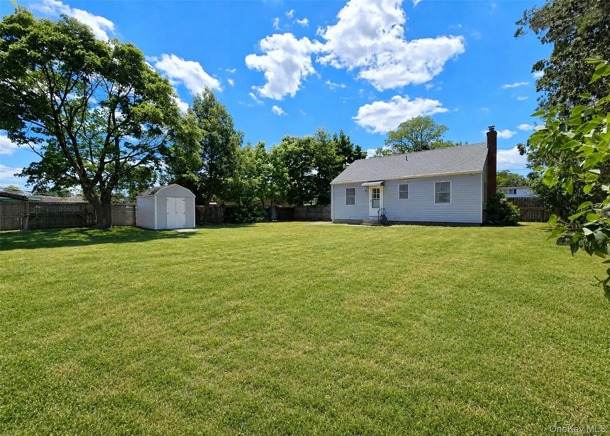 9 Mc Gaw Avenue, Brookhaven, NY, 2 Bedrooms Bedrooms, 4 Rooms Rooms,1 BathroomBathrooms,Residential,For Rent,Mc Gaw,0,KEY1017116 9 Mc Gaw Avenue, Brookhaven, NY, 2 Bedrooms Bedrooms, 4 Rooms Rooms,1 BathroomBathrooms,Residential,For Rent,Mc Gaw,0,KEY1017116