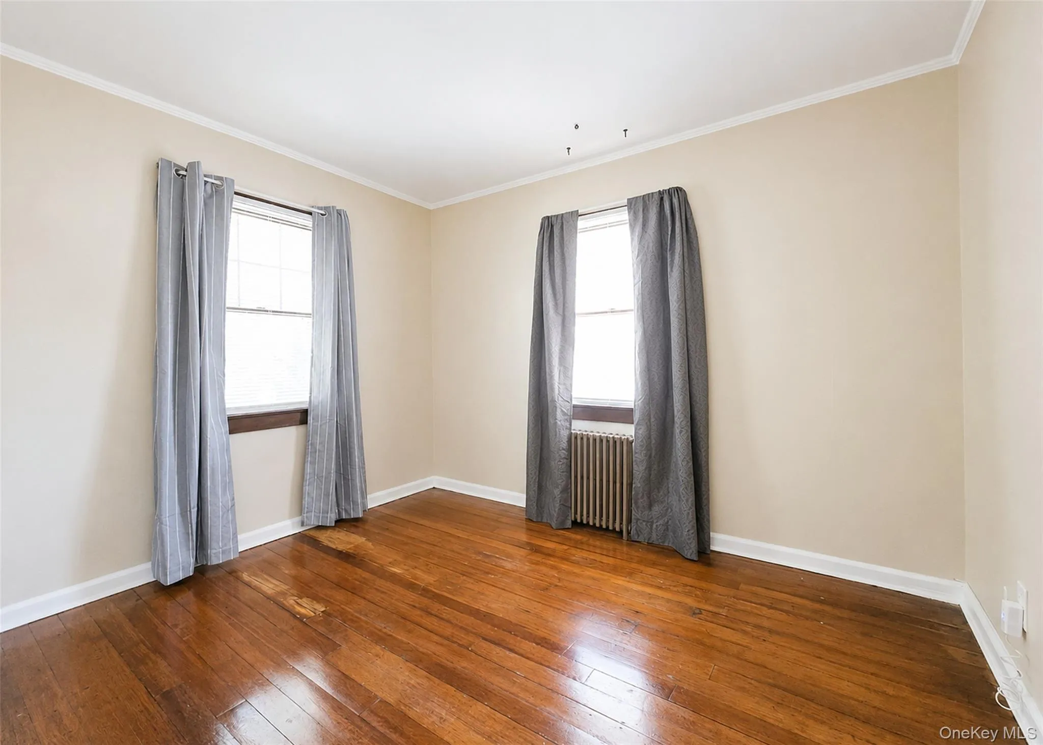 9 Mc Gaw Avenue, Brookhaven, NY, 2 Bedrooms Bedrooms, 4 Rooms Rooms,1 BathroomBathrooms,Residential,For Rent,Mc Gaw,0,KEY1017116 9 Mc Gaw Avenue, Brookhaven, NY, 2 Bedrooms Bedrooms, 4 Rooms Rooms,1 BathroomBathrooms,Residential,For Rent,Mc Gaw,0,KEY1017116