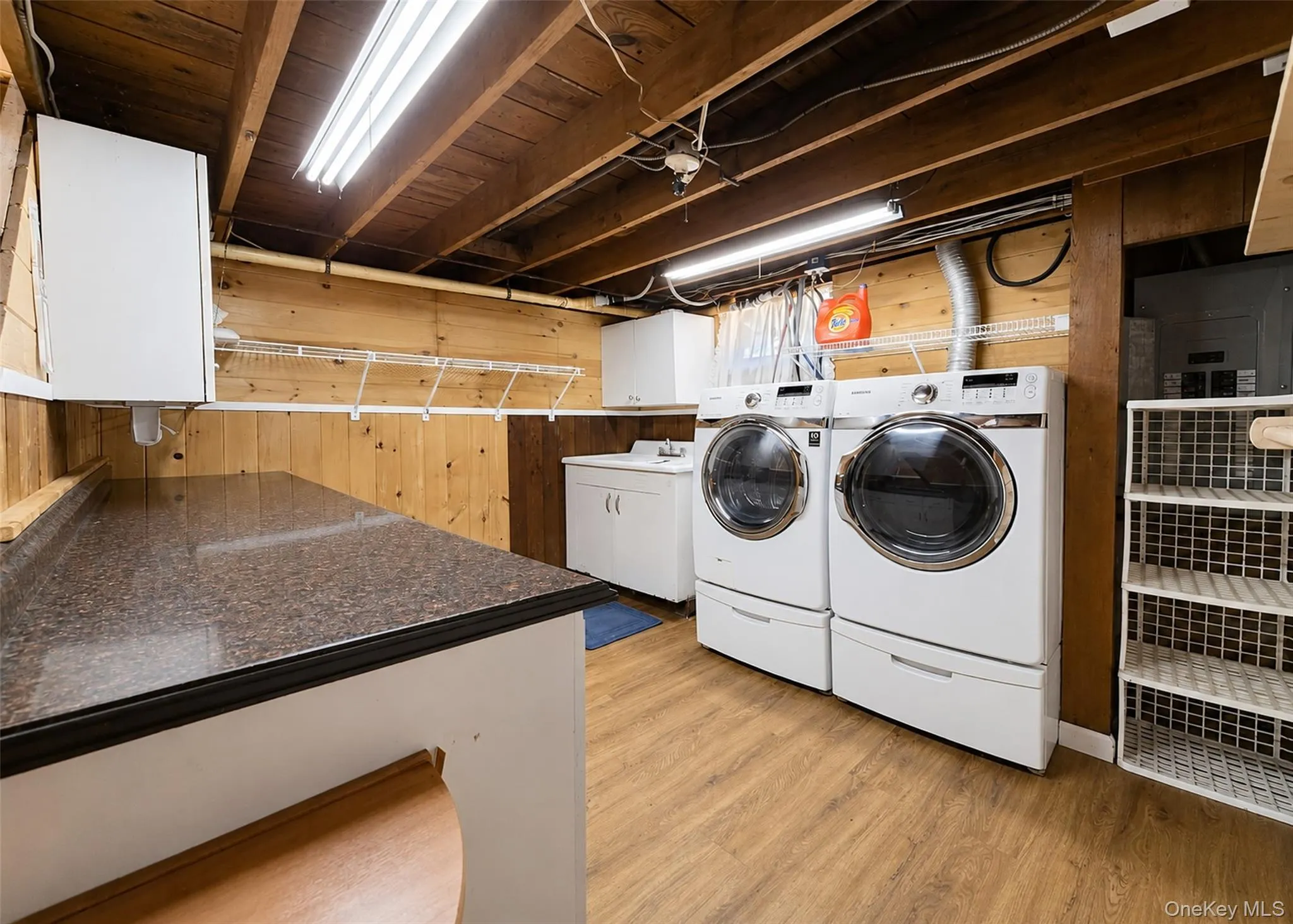 9 Mc Gaw Avenue, Brookhaven, NY, 2 Bedrooms Bedrooms, 4 Rooms Rooms,1 BathroomBathrooms,Residential,For Rent,Mc Gaw,0,KEY1017116 9 Mc Gaw Avenue, Brookhaven, NY, 2 Bedrooms Bedrooms, 4 Rooms Rooms,1 BathroomBathrooms,Residential,For Rent,Mc Gaw,0,KEY1017116