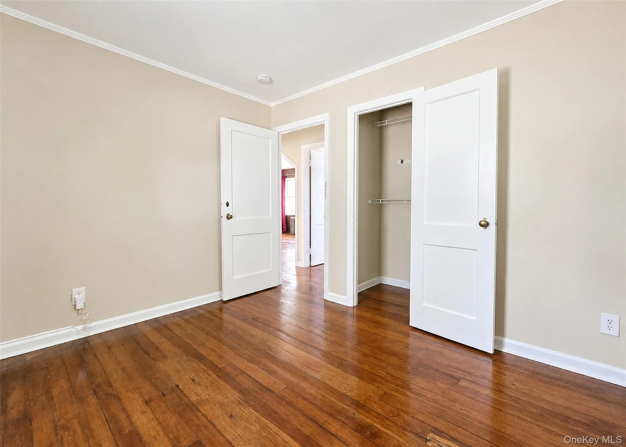 9 Mc Gaw Avenue, Brookhaven, NY, 2 Bedrooms Bedrooms, 4 Rooms Rooms,1 BathroomBathrooms,Residential,For Rent,Mc Gaw,0,KEY1017116 9 Mc Gaw Avenue, Brookhaven, NY, 2 Bedrooms Bedrooms, 4 Rooms Rooms,1 BathroomBathrooms,Residential,For Rent,Mc Gaw,0,KEY1017116