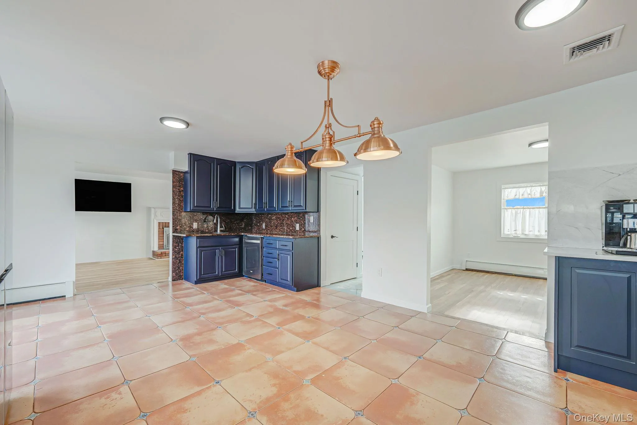 204 Bayview Avenue, Oyster Bay, NY, 4 Bedrooms Bedrooms, 9 Rooms Rooms,3 BathroomsBathrooms,Residential,For Rent,Bayview,0,1017121 204 Bayview Avenue, Oyster Bay, NY, 4 Bedrooms Bedrooms, 9 Rooms Rooms,3 BathroomsBathrooms,Residential,For Rent,Bayview,0,1017121