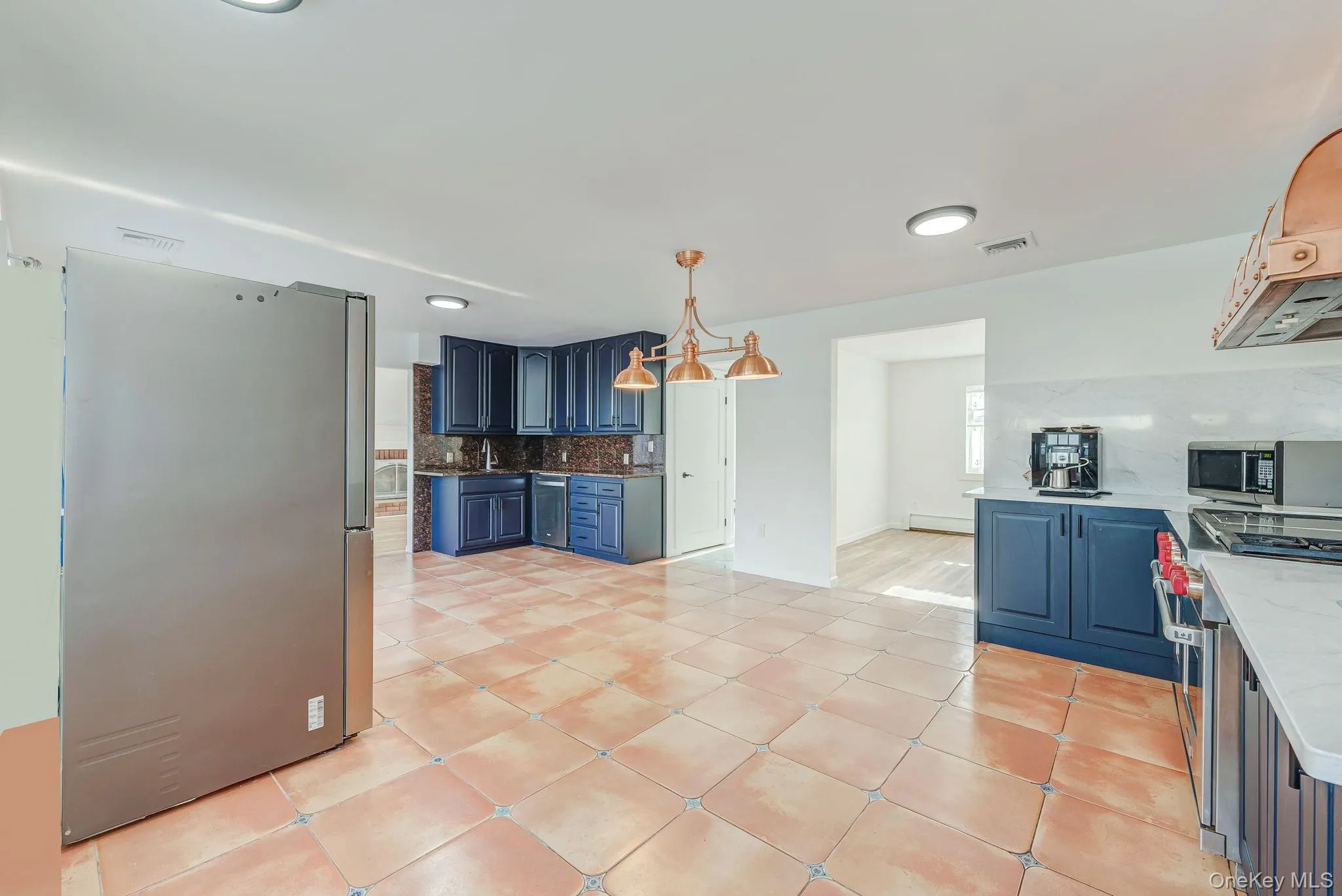 204 Bayview Avenue, Oyster Bay, NY, 4 Bedrooms Bedrooms, 9 Rooms Rooms,3 BathroomsBathrooms,Residential,For Rent,Bayview,0,1017121 204 Bayview Avenue, Oyster Bay, NY, 4 Bedrooms Bedrooms, 9 Rooms Rooms,3 BathroomsBathrooms,Residential,For Rent,Bayview,0,1017121