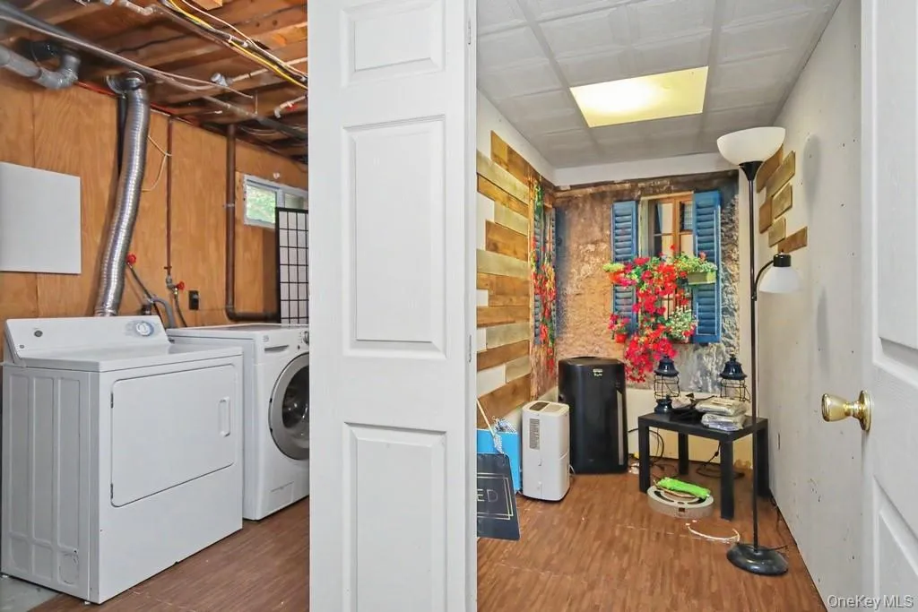 4 Scarborough Circle, Thompson, NY, 3 Bedrooms Bedrooms, 7 Rooms Rooms,1 BathroomBathrooms,Residential,For Rent,Scarborough,0,1017125 4 Scarborough Circle, Thompson, NY, 3 Bedrooms Bedrooms, 7 Rooms Rooms,1 BathroomBathrooms,Residential,For Rent,Scarborough,0,1017125
