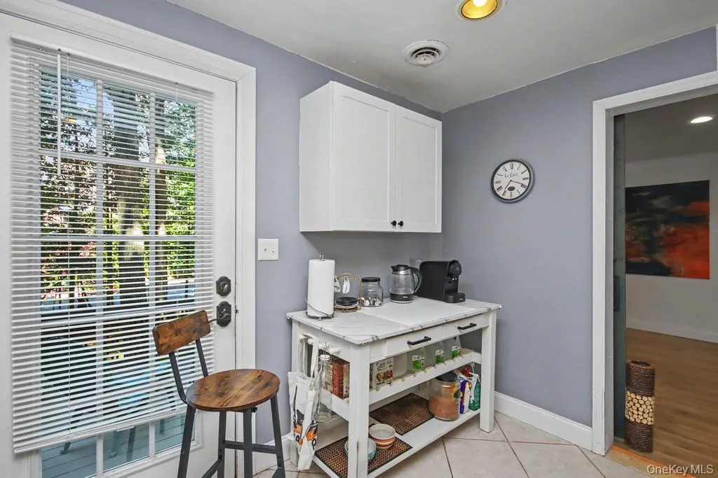 4 Scarborough Circle, Thompson, NY, 3 Bedrooms Bedrooms, 7 Rooms Rooms,1 BathroomBathrooms,Residential,For Rent,Scarborough,0,1017125 4 Scarborough Circle, Thompson, NY, 3 Bedrooms Bedrooms, 7 Rooms Rooms,1 BathroomBathrooms,Residential,For Rent,Scarborough,0,1017125