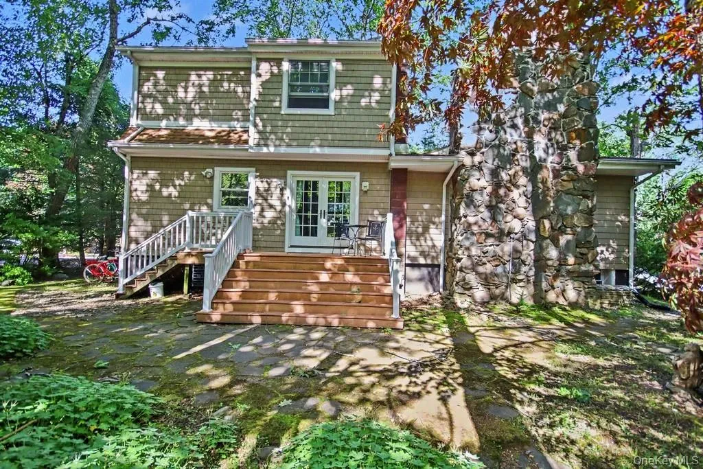 4 Scarborough Circle, Thompson, NY, 3 Bedrooms Bedrooms, 7 Rooms Rooms,1 BathroomBathrooms,Residential,For Rent,Scarborough,0,1017125 4 Scarborough Circle, Thompson, NY, 3 Bedrooms Bedrooms, 7 Rooms Rooms,1 BathroomBathrooms,Residential,For Rent,Scarborough,0,1017125