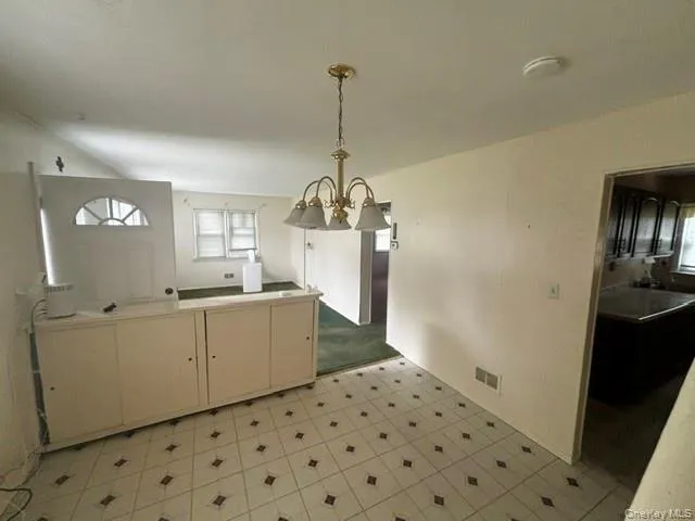216 Bergen Court, Babylon, NY, 3 Bedrooms Bedrooms, 6 Rooms Rooms,1 BathroomBathrooms,Residential,For Rent,Bergen,0,1017130 216 Bergen Court, Babylon, NY, 3 Bedrooms Bedrooms, 6 Rooms Rooms,1 BathroomBathrooms,Residential,For Rent,Bergen,0,1017130