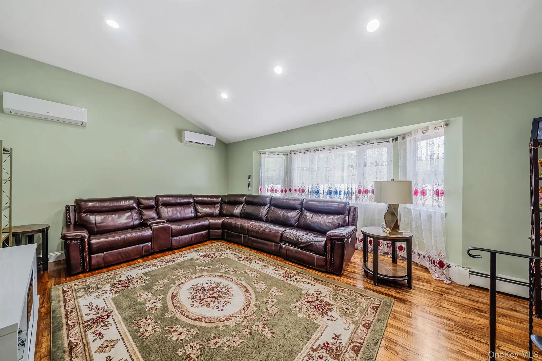 23 Essex Drive, Brookhaven, NY, 4 Bedrooms Bedrooms, 12 Rooms Rooms,2 BathroomsBathrooms,Residential,For Rent,Essex,0,1017131 23 Essex Drive, Brookhaven, NY, 4 Bedrooms Bedrooms, 12 Rooms Rooms,2 BathroomsBathrooms,Residential,For Rent,Essex,0,1017131