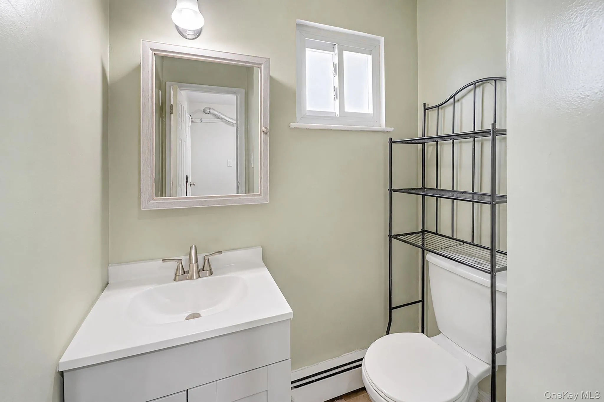 23 Essex Drive, Brookhaven, NY, 4 Bedrooms Bedrooms, 12 Rooms Rooms,2 BathroomsBathrooms,Residential,For Rent,Essex,0,1017131 23 Essex Drive, Brookhaven, NY, 4 Bedrooms Bedrooms, 12 Rooms Rooms,2 BathroomsBathrooms,Residential,For Rent,Essex,0,1017131