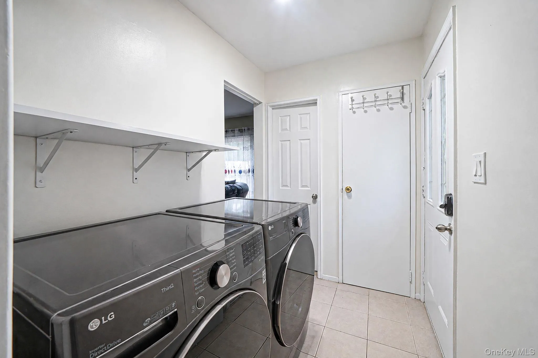 23 Essex Drive, Brookhaven, NY, 4 Bedrooms Bedrooms, 12 Rooms Rooms,2 BathroomsBathrooms,Residential,For Rent,Essex,0,1017131 23 Essex Drive, Brookhaven, NY, 4 Bedrooms Bedrooms, 12 Rooms Rooms,2 BathroomsBathrooms,Residential,For Rent,Essex,0,1017131
