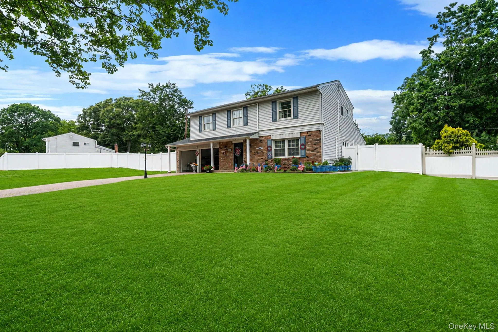23 Essex Drive, Brookhaven, NY, 4 Bedrooms Bedrooms, 12 Rooms Rooms,2 BathroomsBathrooms,Residential,For Rent,Essex,0,1017131 23 Essex Drive, Brookhaven, NY, 4 Bedrooms Bedrooms, 12 Rooms Rooms,2 BathroomsBathrooms,Residential,For Rent,Essex,0,1017131