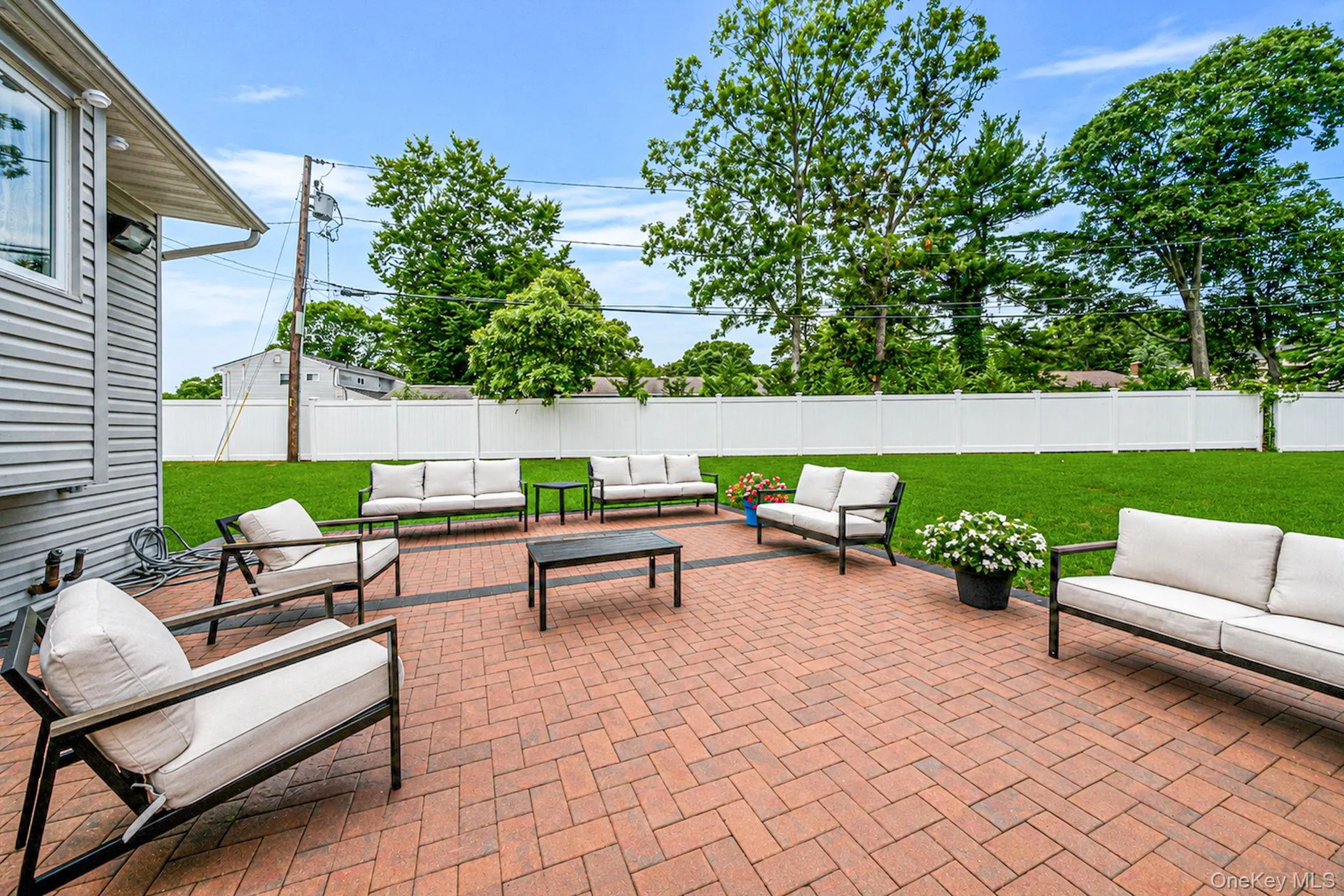 23 Essex Drive, Brookhaven, NY, 4 Bedrooms Bedrooms, 12 Rooms Rooms,2 BathroomsBathrooms,Residential,For Rent,Essex,0,1017131 23 Essex Drive, Brookhaven, NY, 4 Bedrooms Bedrooms, 12 Rooms Rooms,2 BathroomsBathrooms,Residential,For Rent,Essex,0,1017131