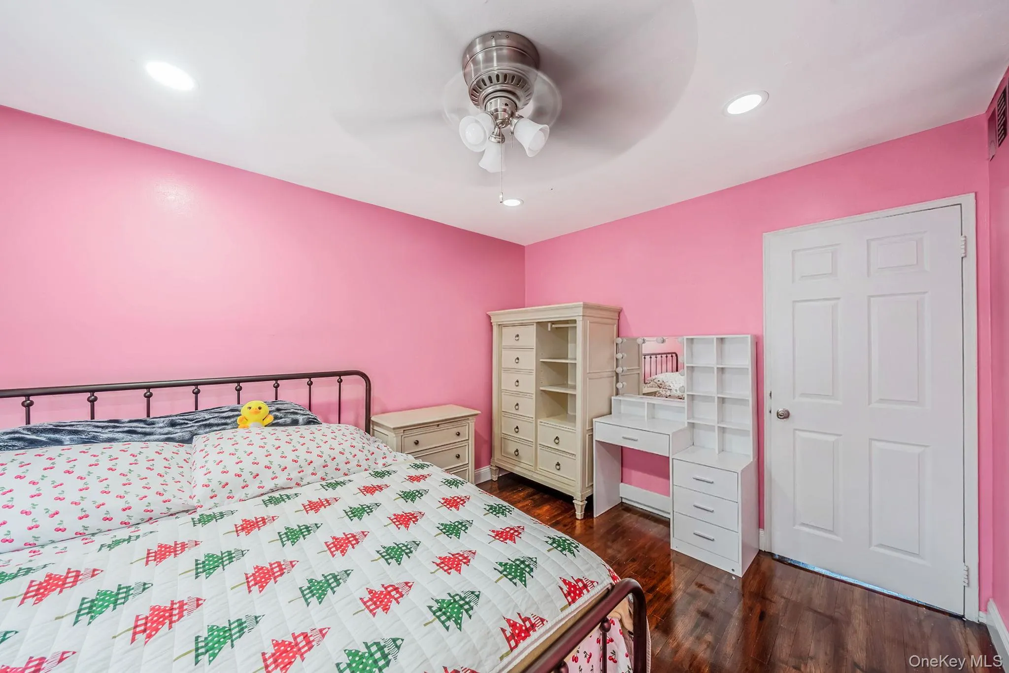 23 Essex Drive, Brookhaven, NY, 4 Bedrooms Bedrooms, 12 Rooms Rooms,2 BathroomsBathrooms,Residential,For Rent,Essex,0,1017131 23 Essex Drive, Brookhaven, NY, 4 Bedrooms Bedrooms, 12 Rooms Rooms,2 BathroomsBathrooms,Residential,For Rent,Essex,0,1017131