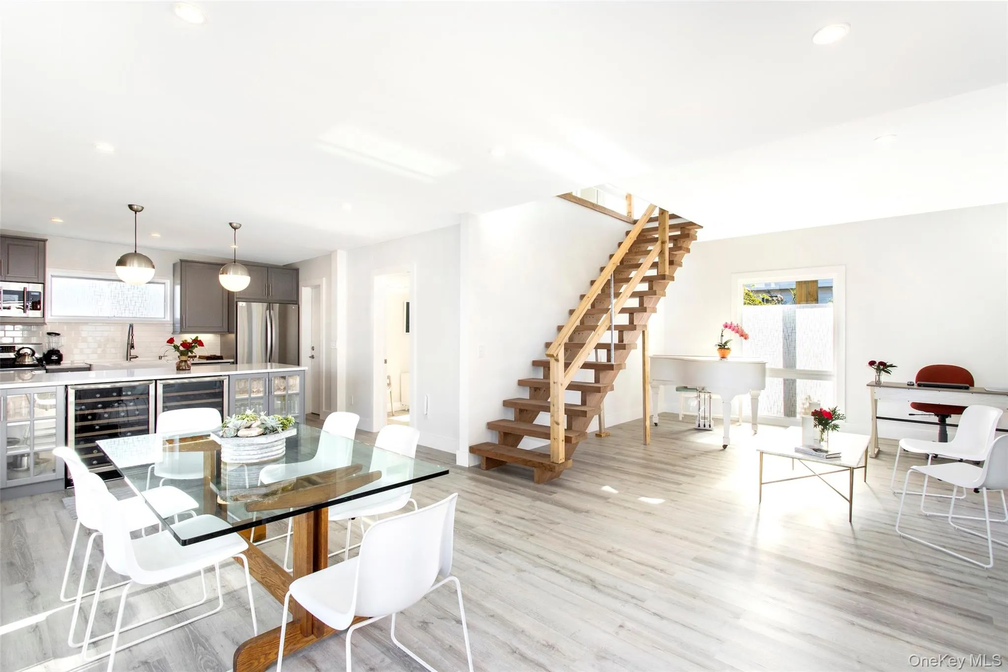37 Bayview Walk, Brookhaven, NY, 7 Bedrooms Bedrooms, 9 Rooms Rooms,7 BathroomsBathrooms,Residential,For Rent,Bayview,0,KEY1017133 37 Bayview Walk, Brookhaven, NY, 7 Bedrooms Bedrooms, 9 Rooms Rooms,7 BathroomsBathrooms,Residential,For Rent,Bayview,0,KEY1017133