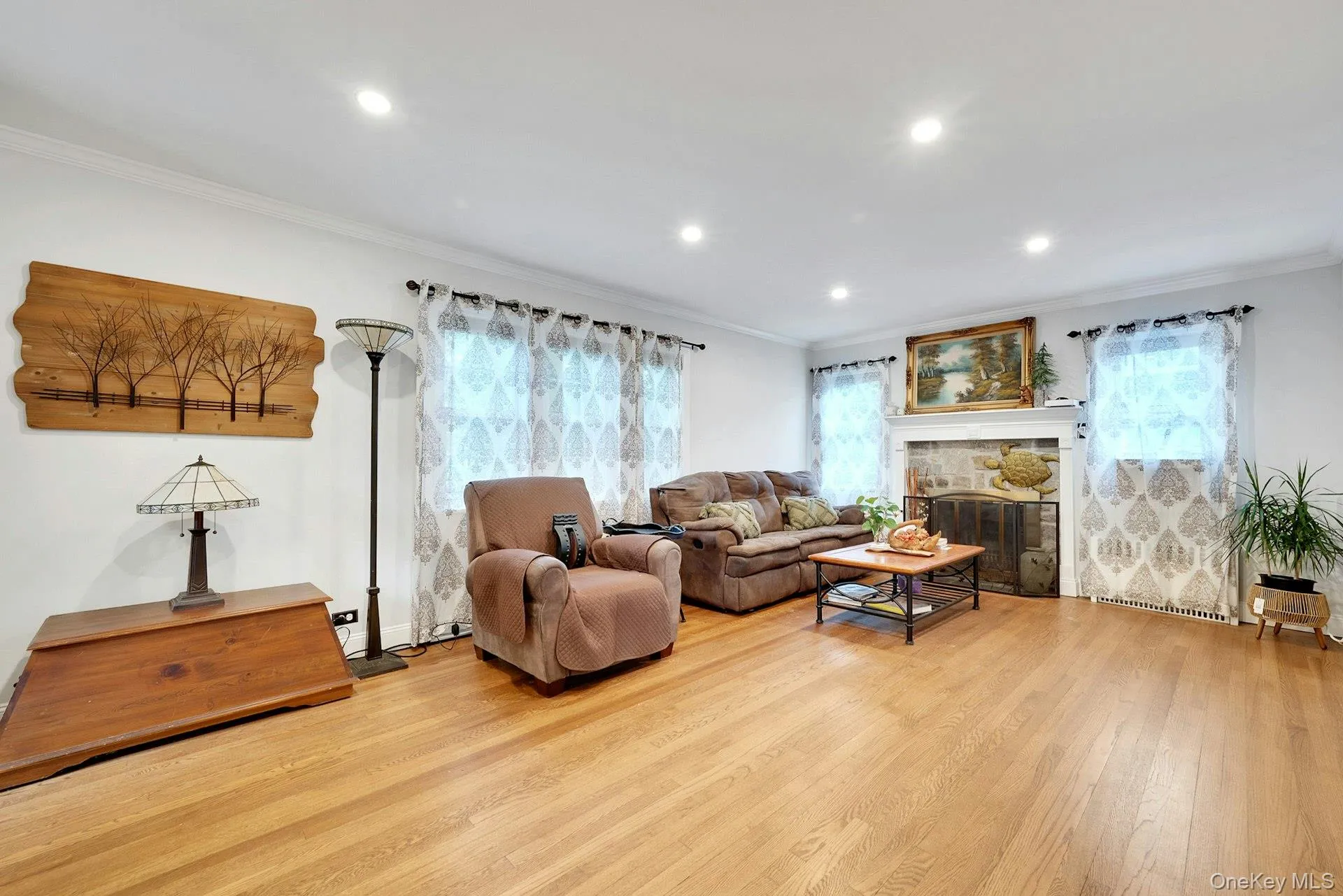 4 Interlaken Avenue, New Rochelle, NY, 3 Bedrooms Bedrooms, 6 Rooms Rooms,2 BathroomsBathrooms,Residential,For Rent,Interlaken,0,KEY1017134 4 Interlaken Avenue, New Rochelle, NY, 3 Bedrooms Bedrooms, 6 Rooms Rooms,2 BathroomsBathrooms,Residential,For Rent,Interlaken,0,KEY1017134