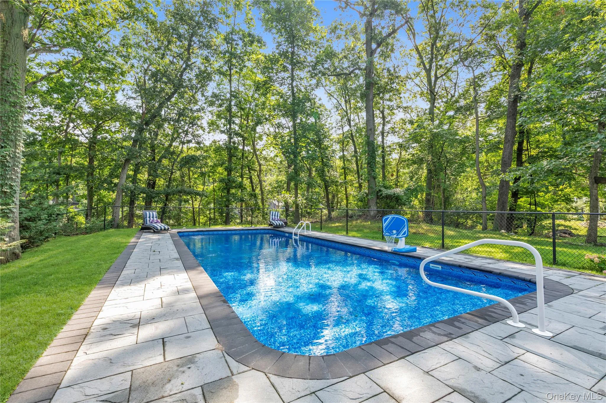 2 Sandpiper Lane, Huntington, NY, 5 Bedrooms Bedrooms, 10 Rooms Rooms,2 BathroomsBathrooms,Residential,For Rent,Sandpiper,0,1017135 2 Sandpiper Lane, Huntington, NY, 5 Bedrooms Bedrooms, 10 Rooms Rooms,2 BathroomsBathrooms,Residential,For Rent,Sandpiper,0,1017135