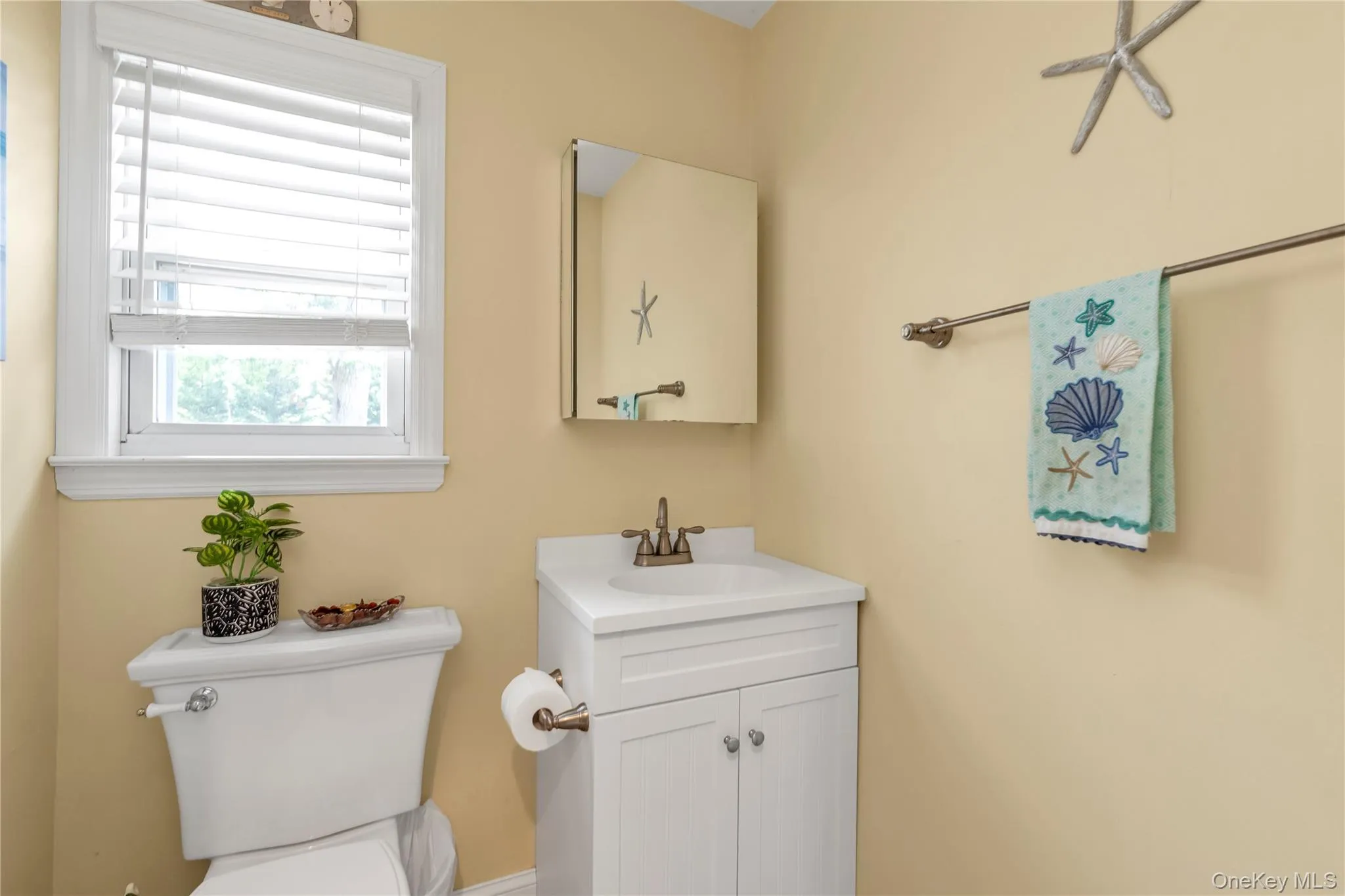 2 Sandpiper Lane, Huntington, NY, 5 Bedrooms Bedrooms, 10 Rooms Rooms,2 BathroomsBathrooms,Residential,For Rent,Sandpiper,0,1017135 2 Sandpiper Lane, Huntington, NY, 5 Bedrooms Bedrooms, 10 Rooms Rooms,2 BathroomsBathrooms,Residential,For Rent,Sandpiper,0,1017135