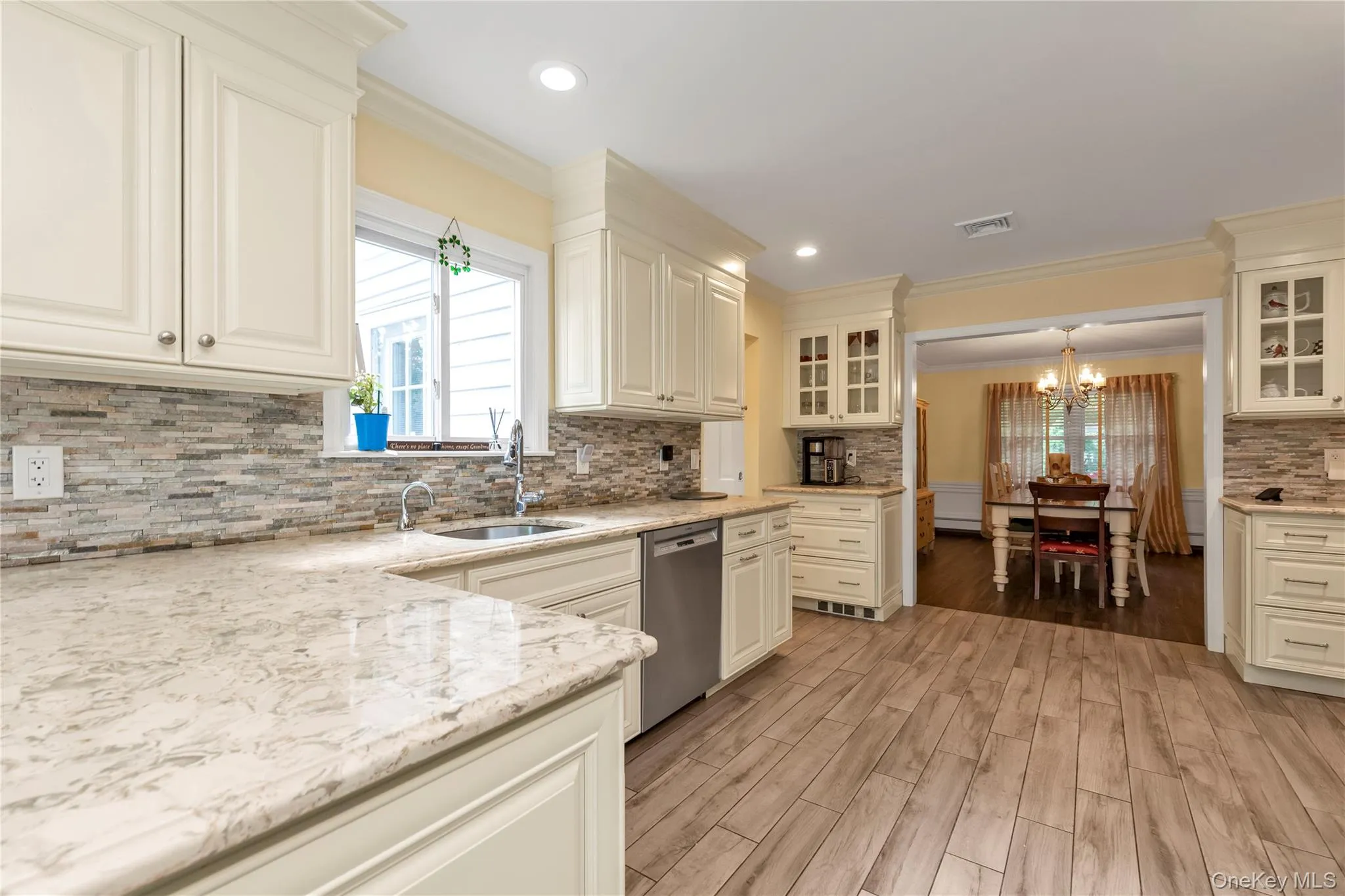 2 Sandpiper Lane, Huntington, NY, 5 Bedrooms Bedrooms, 10 Rooms Rooms,2 BathroomsBathrooms,Residential,For Rent,Sandpiper,0,1017135 2 Sandpiper Lane, Huntington, NY, 5 Bedrooms Bedrooms, 10 Rooms Rooms,2 BathroomsBathrooms,Residential,For Rent,Sandpiper,0,1017135