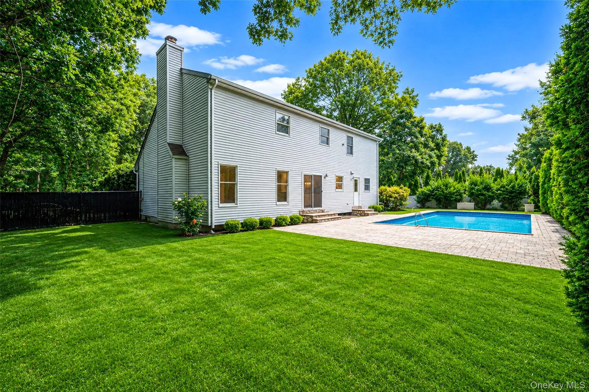168 Hickory Street, Brookhaven, NY, 4 Bedrooms Bedrooms, 7 Rooms Rooms,3 BathroomsBathrooms,Residential,For Rent,Hickory,0,1017137 168 Hickory Street, Brookhaven, NY, 4 Bedrooms Bedrooms, 7 Rooms Rooms,3 BathroomsBathrooms,Residential,For Rent,Hickory,0,1017137