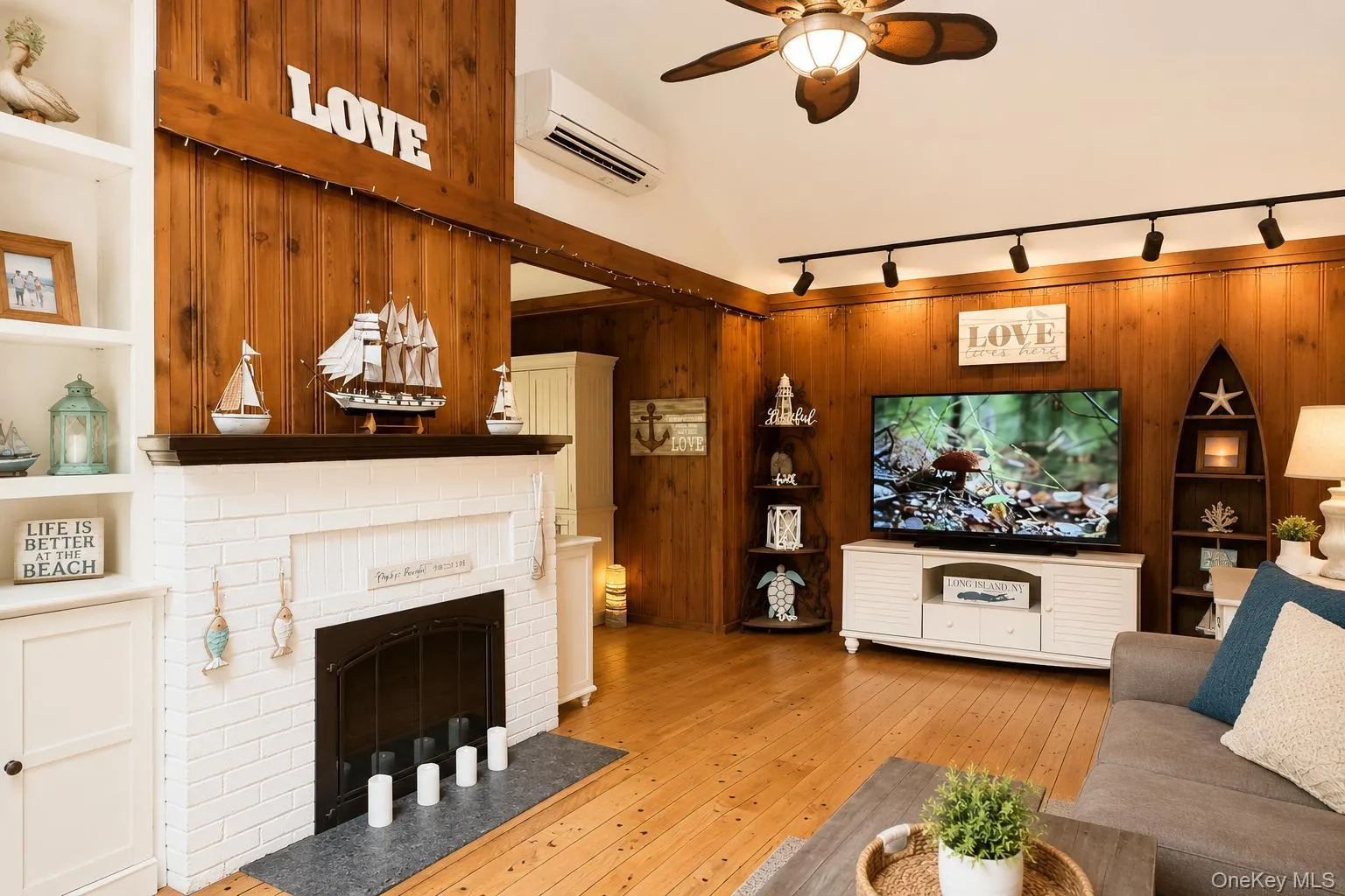 3 Ridge Road, Smithtown, NY, 3 Bedrooms Bedrooms, 7 Rooms Rooms,2 BathroomsBathrooms,Residential,For Rent,Ridge,0,1017139 3 Ridge Road, Smithtown, NY, 3 Bedrooms Bedrooms, 7 Rooms Rooms,2 BathroomsBathrooms,Residential,For Rent,Ridge,0,1017139