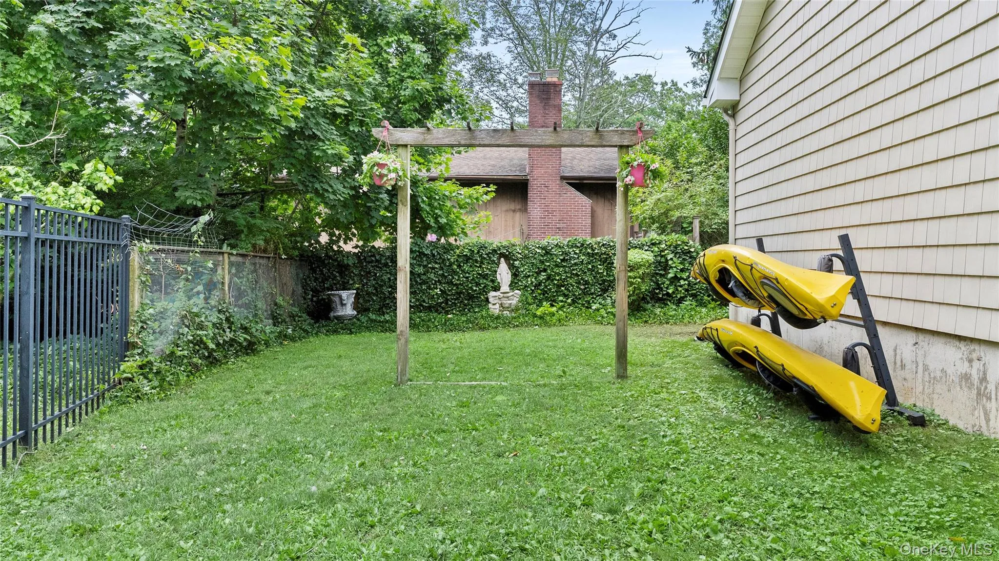 3 Ridge Road, Smithtown, NY, 3 Bedrooms Bedrooms, 7 Rooms Rooms,2 BathroomsBathrooms,Residential,For Rent,Ridge,0,1017139 3 Ridge Road, Smithtown, NY, 3 Bedrooms Bedrooms, 7 Rooms Rooms,2 BathroomsBathrooms,Residential,For Rent,Ridge,0,1017139
