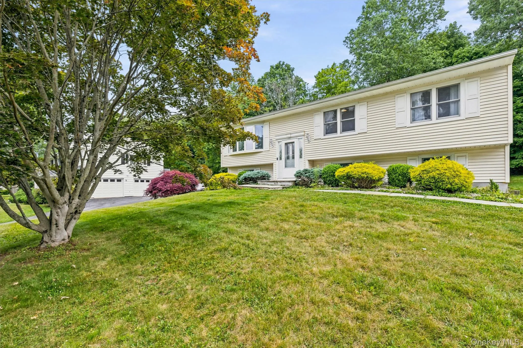 53 Everett Road, Carmel, NY, 3 Bedrooms Bedrooms, 9 Rooms Rooms,2 BathroomsBathrooms,Residential,For Rent,Everett,0,1017141 53 Everett Road, Carmel, NY, 3 Bedrooms Bedrooms, 9 Rooms Rooms,2 BathroomsBathrooms,Residential,For Rent,Everett,0,1017141