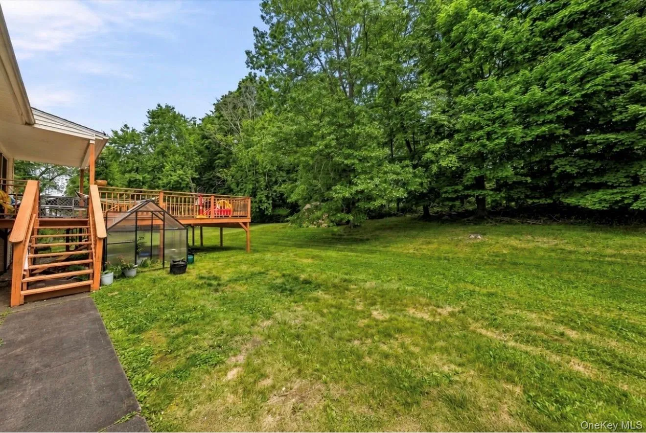 53 Everett Road, Carmel, NY, 3 Bedrooms Bedrooms, 9 Rooms Rooms,2 BathroomsBathrooms,Residential,For Rent,Everett,0,1017141 53 Everett Road, Carmel, NY, 3 Bedrooms Bedrooms, 9 Rooms Rooms,2 BathroomsBathrooms,Residential,For Rent,Everett,0,1017141