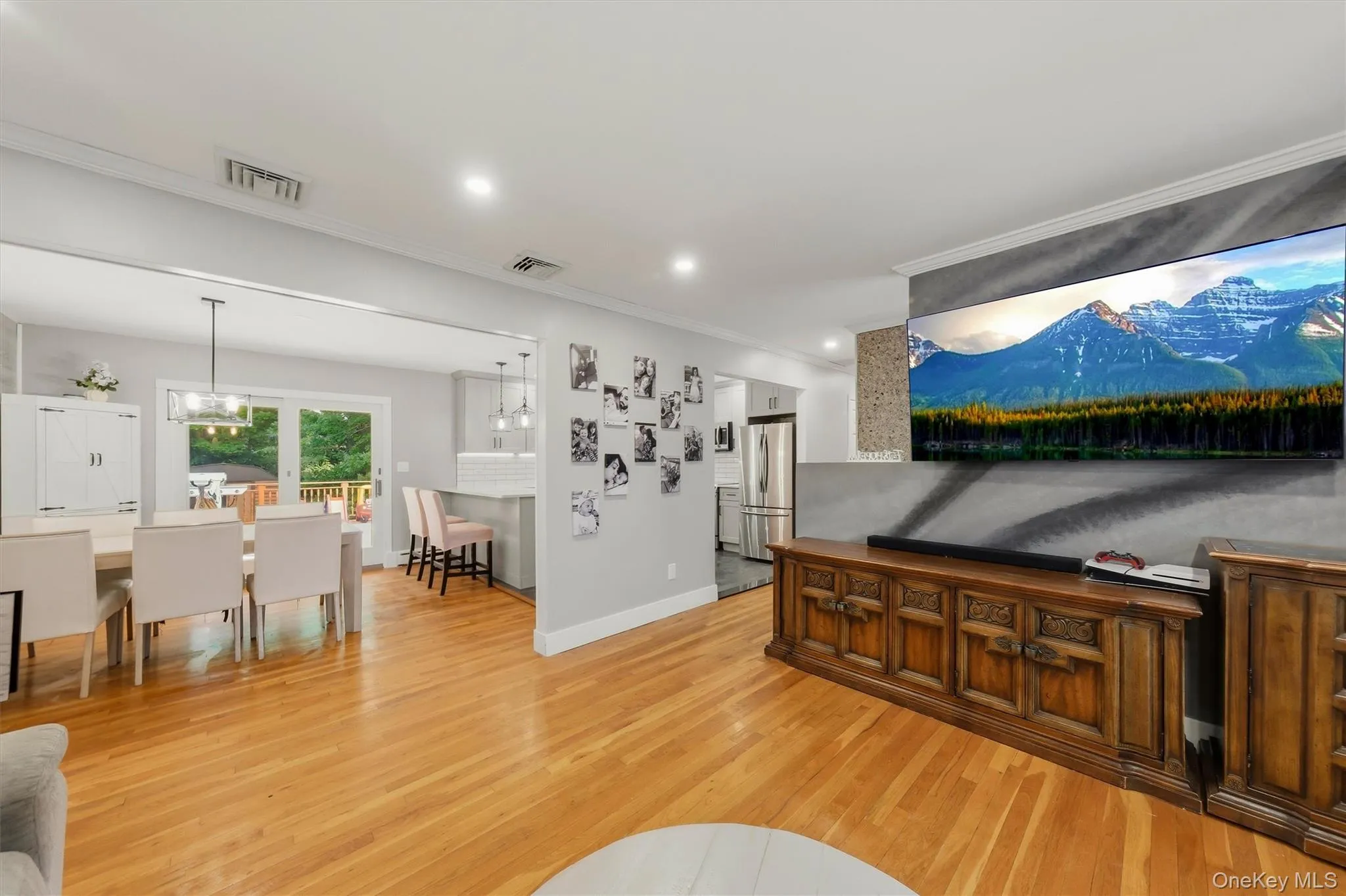 53 Everett Road, Carmel, NY, 3 Bedrooms Bedrooms, 9 Rooms Rooms,2 BathroomsBathrooms,Residential,For Rent,Everett,0,1017141 53 Everett Road, Carmel, NY, 3 Bedrooms Bedrooms, 9 Rooms Rooms,2 BathroomsBathrooms,Residential,For Rent,Everett,0,1017141