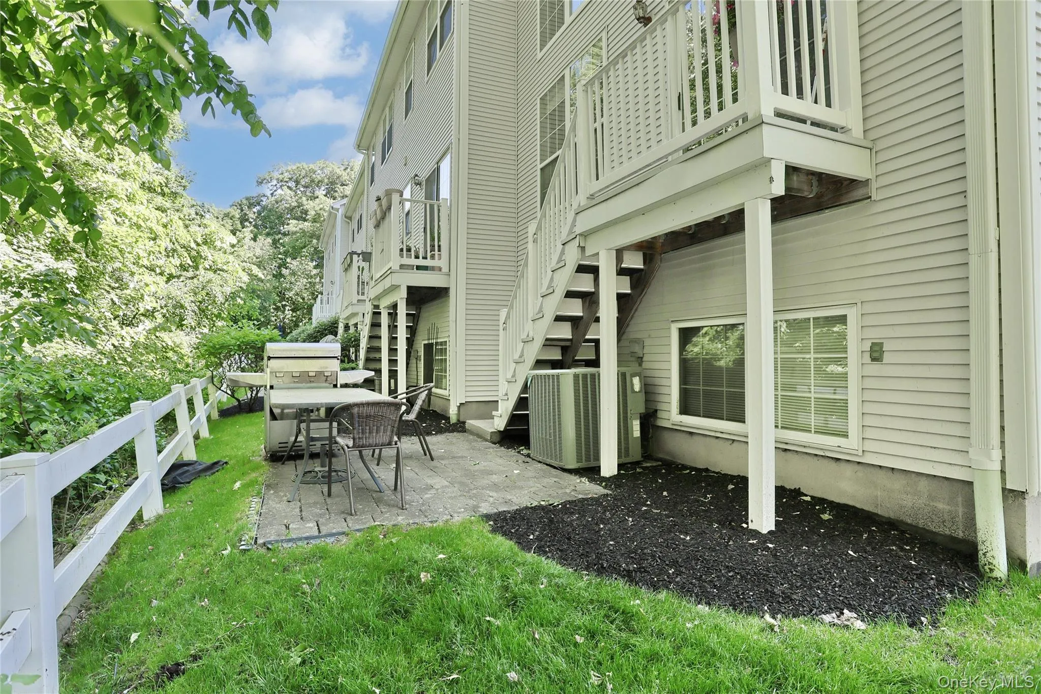 141 Meadow Lane, Clarkstown, NY, 2 Bedrooms Bedrooms, 6 Rooms Rooms,2 BathroomsBathrooms,Residential,For Rent,Meadow,0,KEY1017145 141 Meadow Lane, Clarkstown, NY, 2 Bedrooms Bedrooms, 6 Rooms Rooms,2 BathroomsBathrooms,Residential,For Rent,Meadow,0,KEY1017145
