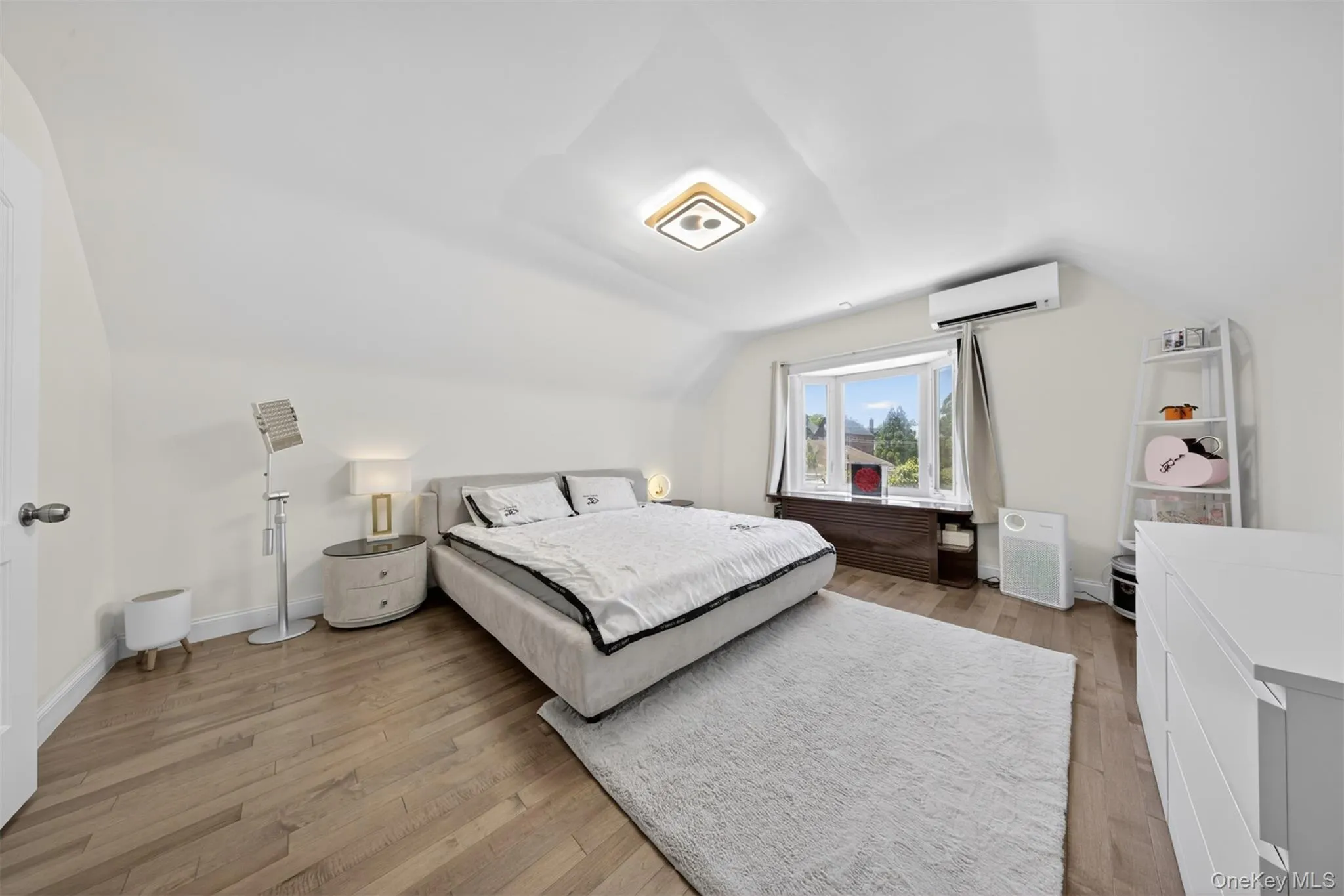 3218 172nd Street, New York, NY, 5 Bedrooms Bedrooms, 7 Rooms Rooms,3 BathroomsBathrooms,Residential,For Rent,172nd,0,KEY1017146 3218 172nd Street, New York, NY, 5 Bedrooms Bedrooms, 7 Rooms Rooms,3 BathroomsBathrooms,Residential,For Rent,172nd,0,KEY1017146