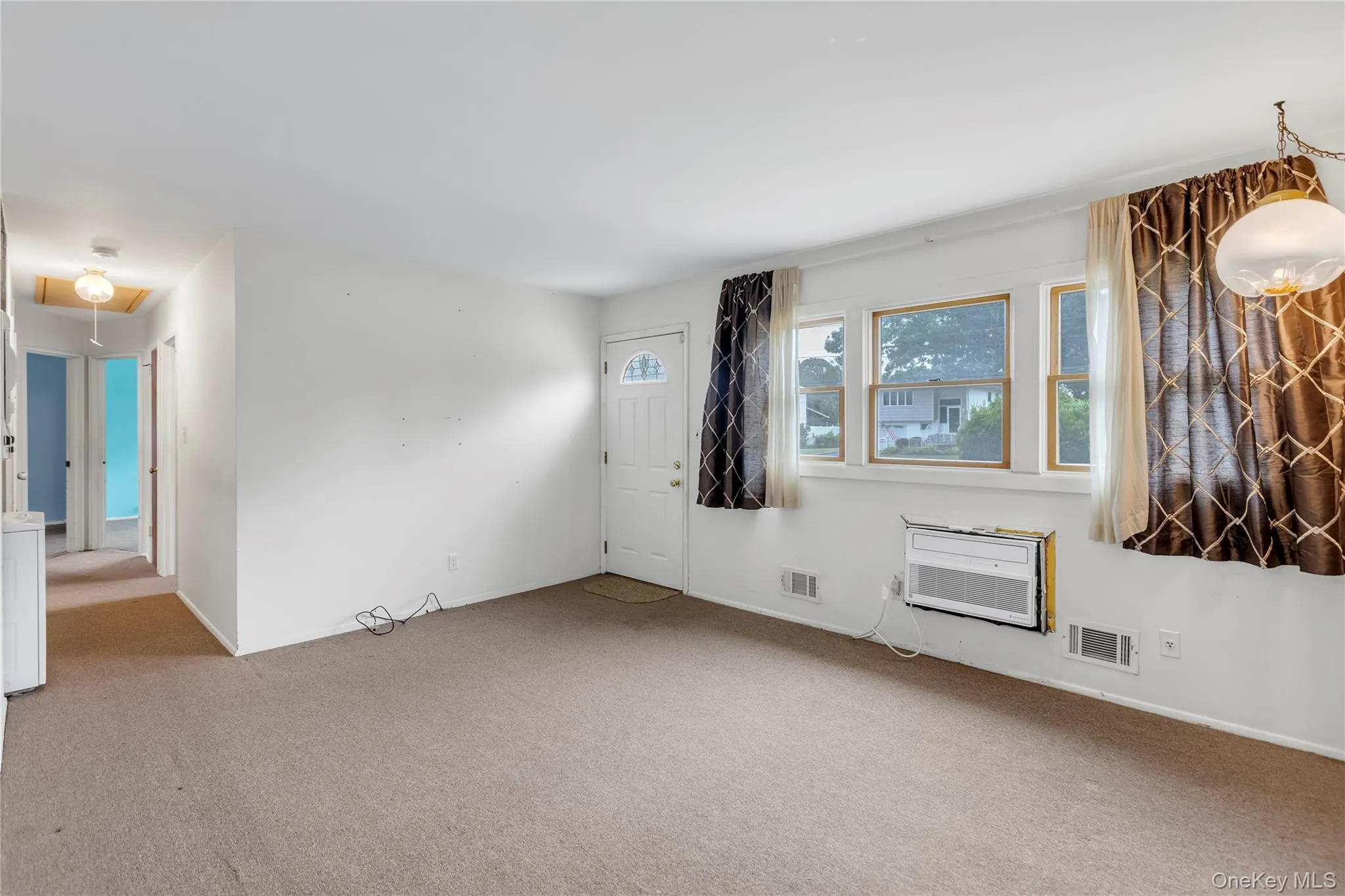 1142 Bay Shore Avenue, Islip, NY, 3 Bedrooms Bedrooms, 5 Rooms Rooms,1 BathroomBathrooms,Residential,For Rent,Bay Shore,0,1017147 1142 Bay Shore Avenue, Islip, NY, 3 Bedrooms Bedrooms, 5 Rooms Rooms,1 BathroomBathrooms,Residential,For Rent,Bay Shore,0,1017147