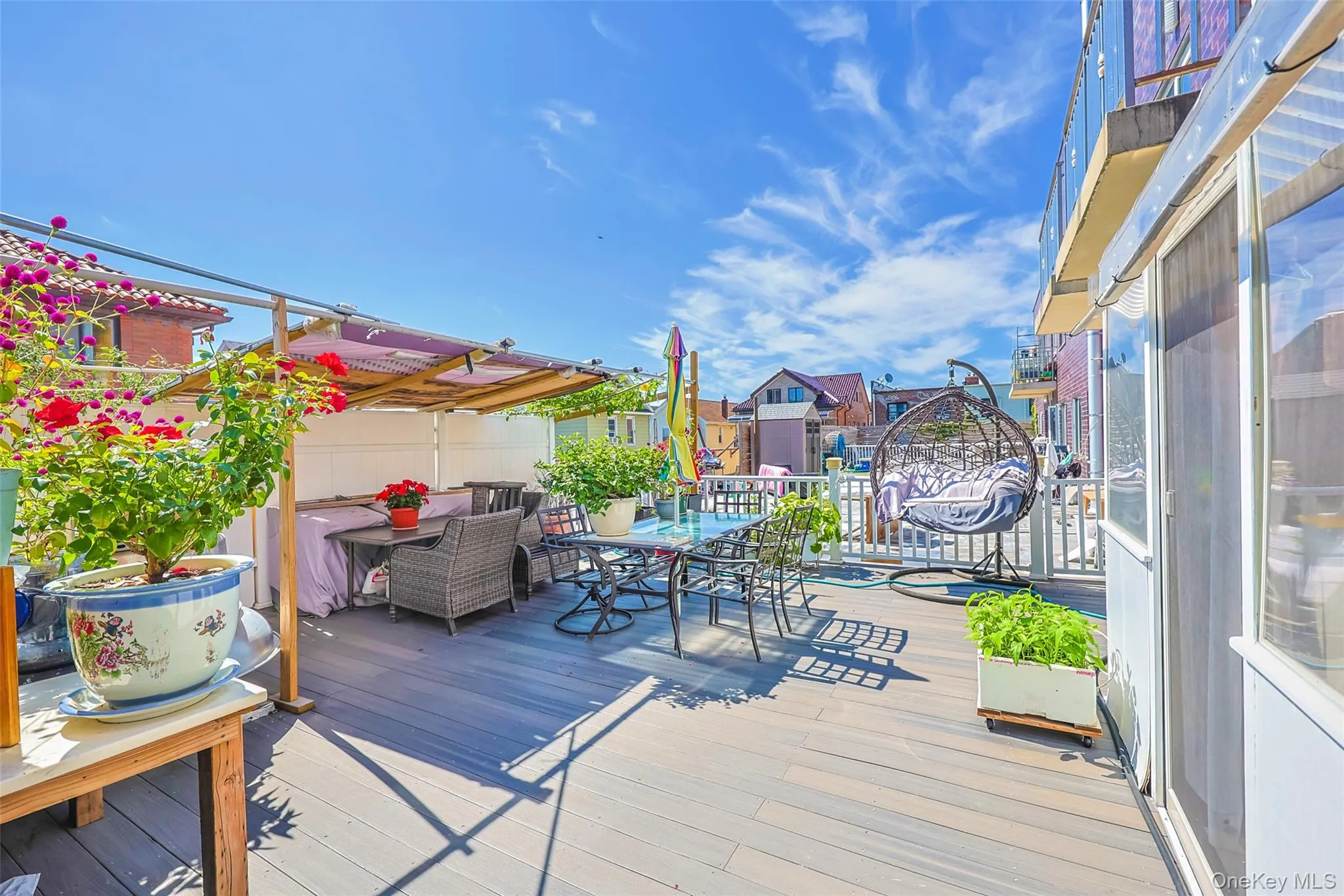 Deck featuring outdoor dining area Deck featuring outdoor dining area