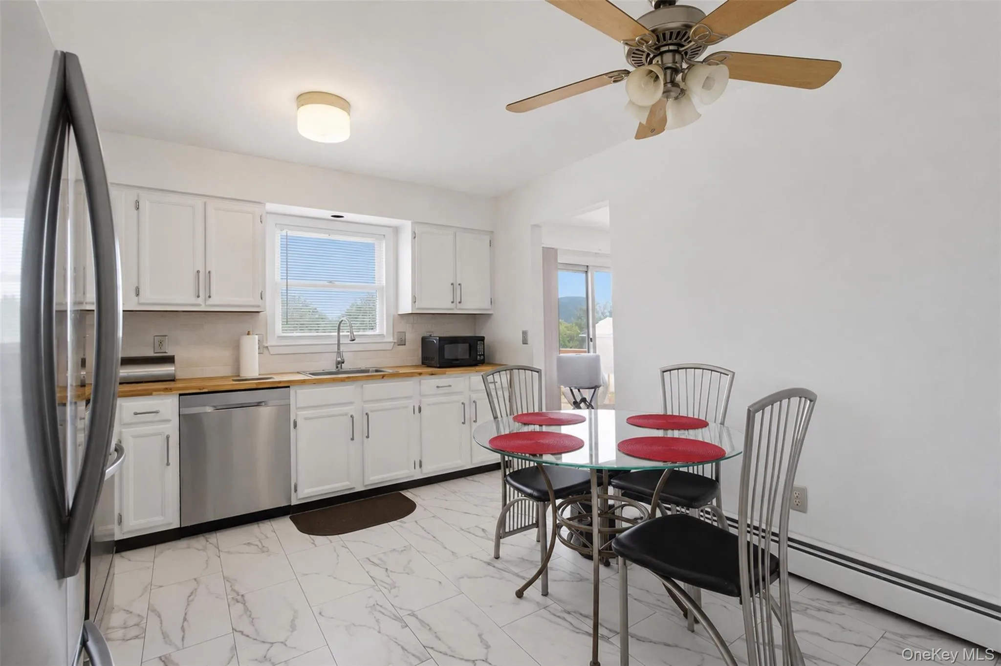 41 Guernsey Drive, New Windsor, NY, 4 Bedrooms Bedrooms, 9 Rooms Rooms,3 BathroomsBathrooms,Residential,For Rent,Guernsey,0,KEY1017153 41 Guernsey Drive, New Windsor, NY, 4 Bedrooms Bedrooms, 9 Rooms Rooms,3 BathroomsBathrooms,Residential,For Rent,Guernsey,0,KEY1017153