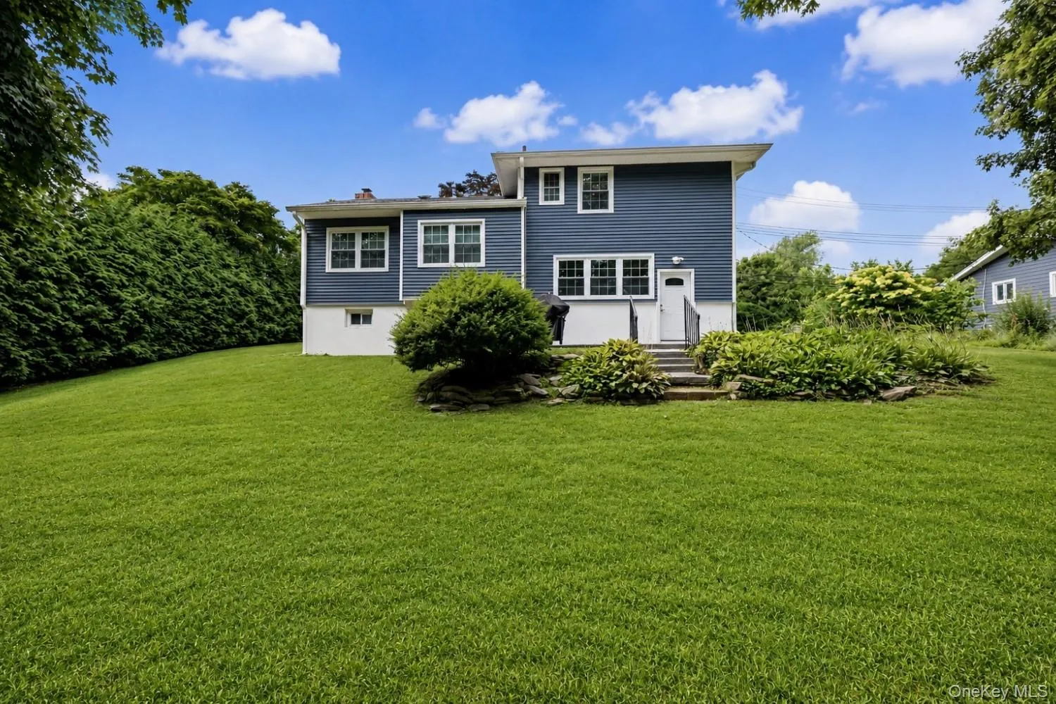 9 Elmwood Road, White Plains, NY, 3 Bedrooms Bedrooms, 5 Rooms Rooms,2 BathroomsBathrooms,Residential,For Rent,Elmwood,0,1017154 9 Elmwood Road, White Plains, NY, 3 Bedrooms Bedrooms, 5 Rooms Rooms,2 BathroomsBathrooms,Residential,For Rent,Elmwood,0,1017154