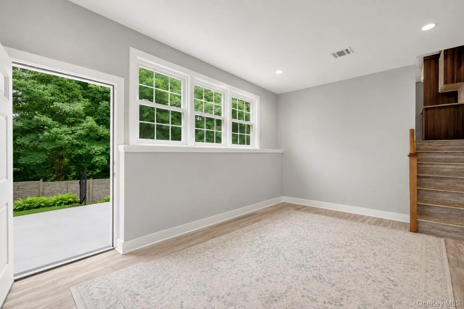 9 Elmwood Road, White Plains, NY, 3 Bedrooms Bedrooms, 5 Rooms Rooms,2 BathroomsBathrooms,Residential,For Rent,Elmwood,0,1017154 9 Elmwood Road, White Plains, NY, 3 Bedrooms Bedrooms, 5 Rooms Rooms,2 BathroomsBathrooms,Residential,For Rent,Elmwood,0,1017154