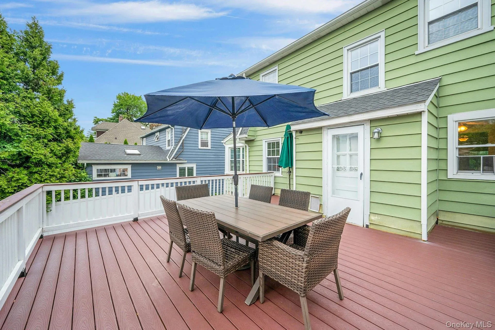 Deck off kitchen is perfect for barbecuing Deck off kitchen is perfect for barbecuing