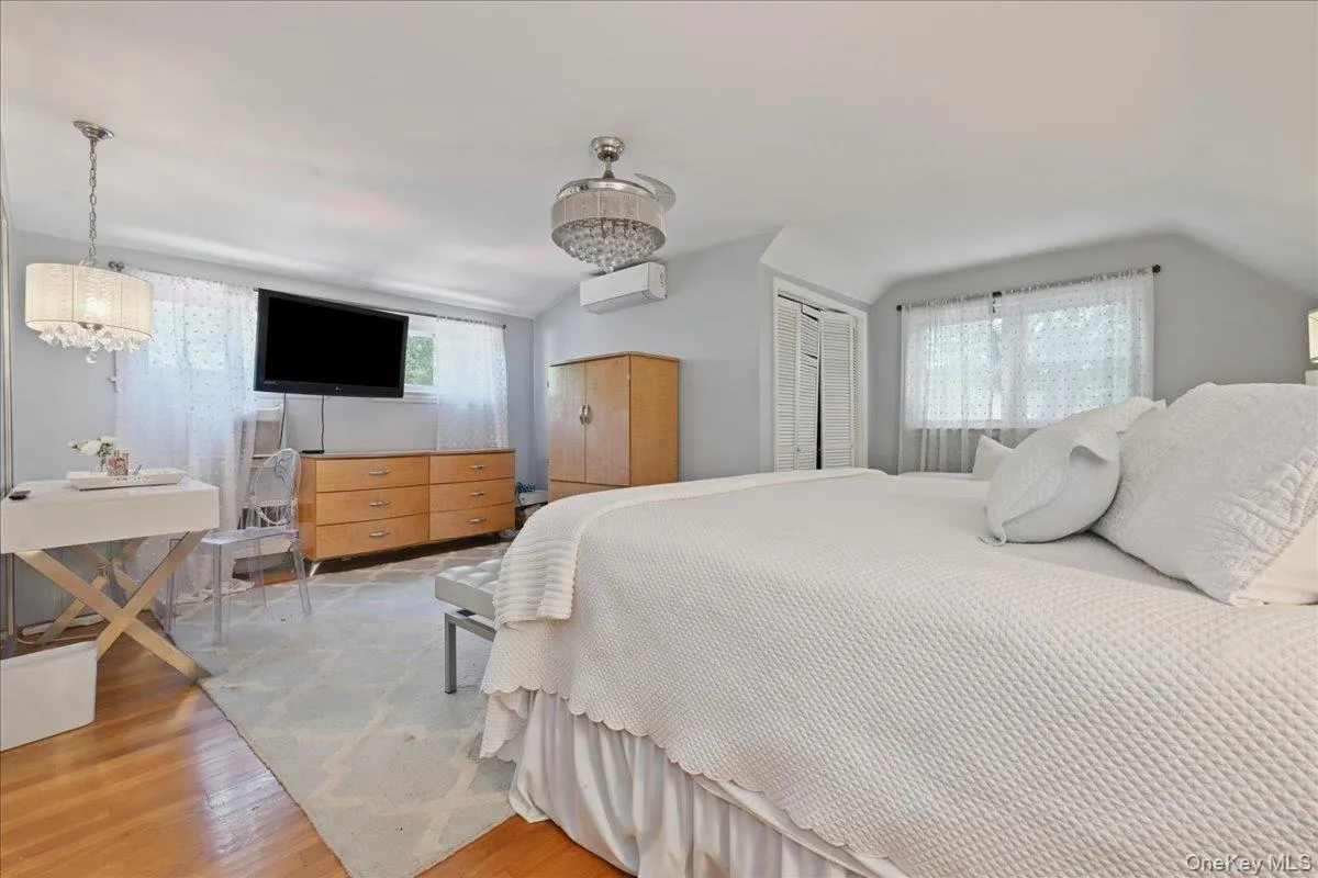 93 Willow Street, Hempstead, NY, 5 Bedrooms Bedrooms, 10 Rooms Rooms,4 BathroomsBathrooms,Residential,For Rent,Willow,0,1017162 93 Willow Street, Hempstead, NY, 5 Bedrooms Bedrooms, 10 Rooms Rooms,4 BathroomsBathrooms,Residential,For Rent,Willow,0,1017162