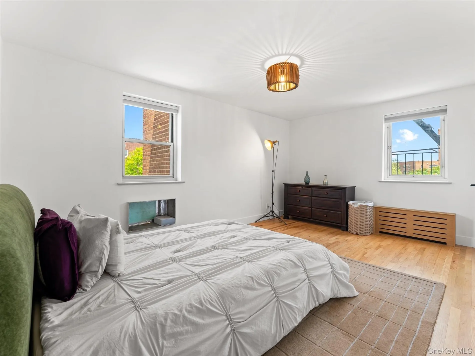 153-25 88th Street, New York, NY, 2 Bedrooms Bedrooms, 5 Rooms Rooms,2 BathroomsBathrooms,Residential,For Rent,88th,0,1017164 153-25 88th Street, New York, NY, 2 Bedrooms Bedrooms, 5 Rooms Rooms,2 BathroomsBathrooms,Residential,For Rent,88th,0,1017164