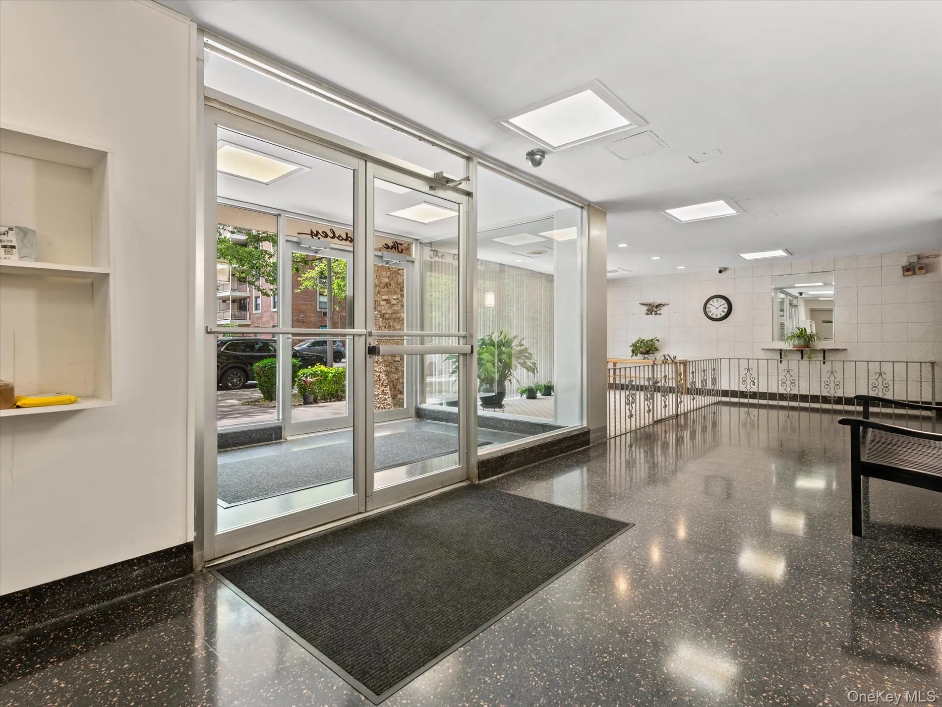 153-25 88th Street, New York, NY, 2 Bedrooms Bedrooms, 5 Rooms Rooms,2 BathroomsBathrooms,Residential,For Rent,88th,0,1017164 153-25 88th Street, New York, NY, 2 Bedrooms Bedrooms, 5 Rooms Rooms,2 BathroomsBathrooms,Residential,For Rent,88th,0,1017164