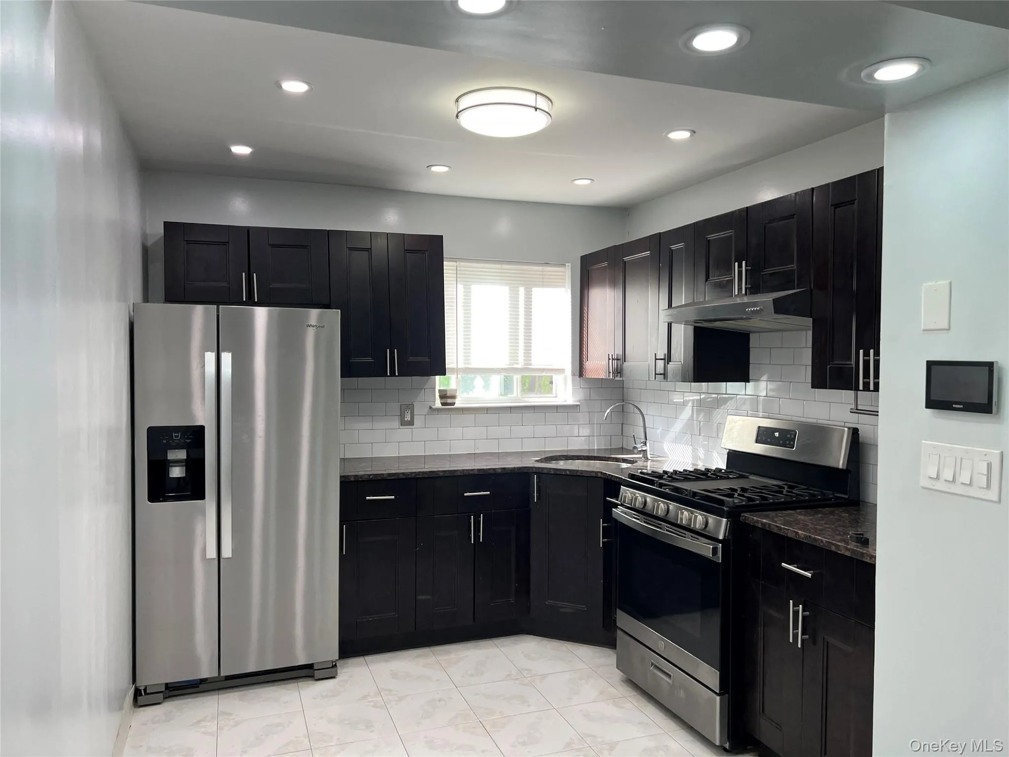 112-63 Bedell Street, New York, NY, 3 Bedrooms Bedrooms, 6 Rooms Rooms,1 BathroomBathrooms,Residential Lease,For Rent,Bedell,0,1017166 112-63 Bedell Street, New York, NY, 3 Bedrooms Bedrooms, 6 Rooms Rooms,1 BathroomBathrooms,Residential Lease,For Rent,Bedell,0,1017166
