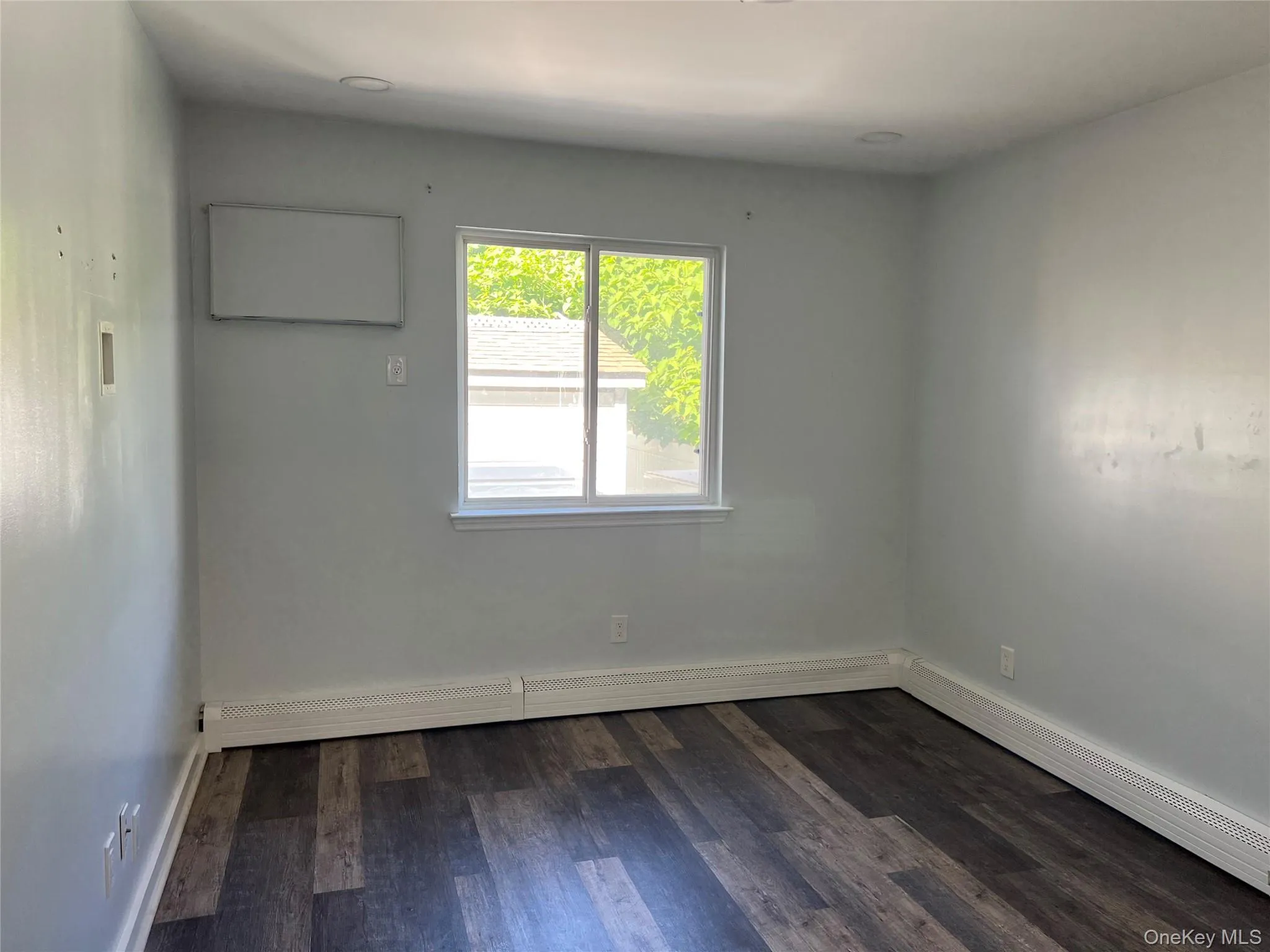 112-63 Bedell Street, New York, NY, 3 Bedrooms Bedrooms, 6 Rooms Rooms,1 BathroomBathrooms,Residential Lease,For Rent,Bedell,0,1017166 112-63 Bedell Street, New York, NY, 3 Bedrooms Bedrooms, 6 Rooms Rooms,1 BathroomBathrooms,Residential Lease,For Rent,Bedell,0,1017166