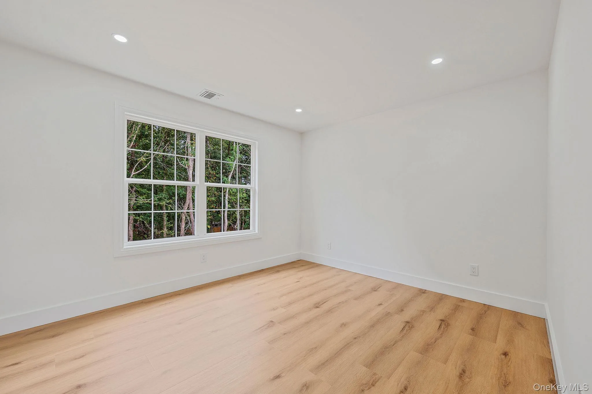 65 Superior Street, Brookhaven, NY, 4 Bedrooms Bedrooms, 10 Rooms Rooms,2 BathroomsBathrooms,Residential,For Rent,Superior,0,1017171 65 Superior Street, Brookhaven, NY, 4 Bedrooms Bedrooms, 10 Rooms Rooms,2 BathroomsBathrooms,Residential,For Rent,Superior,0,1017171