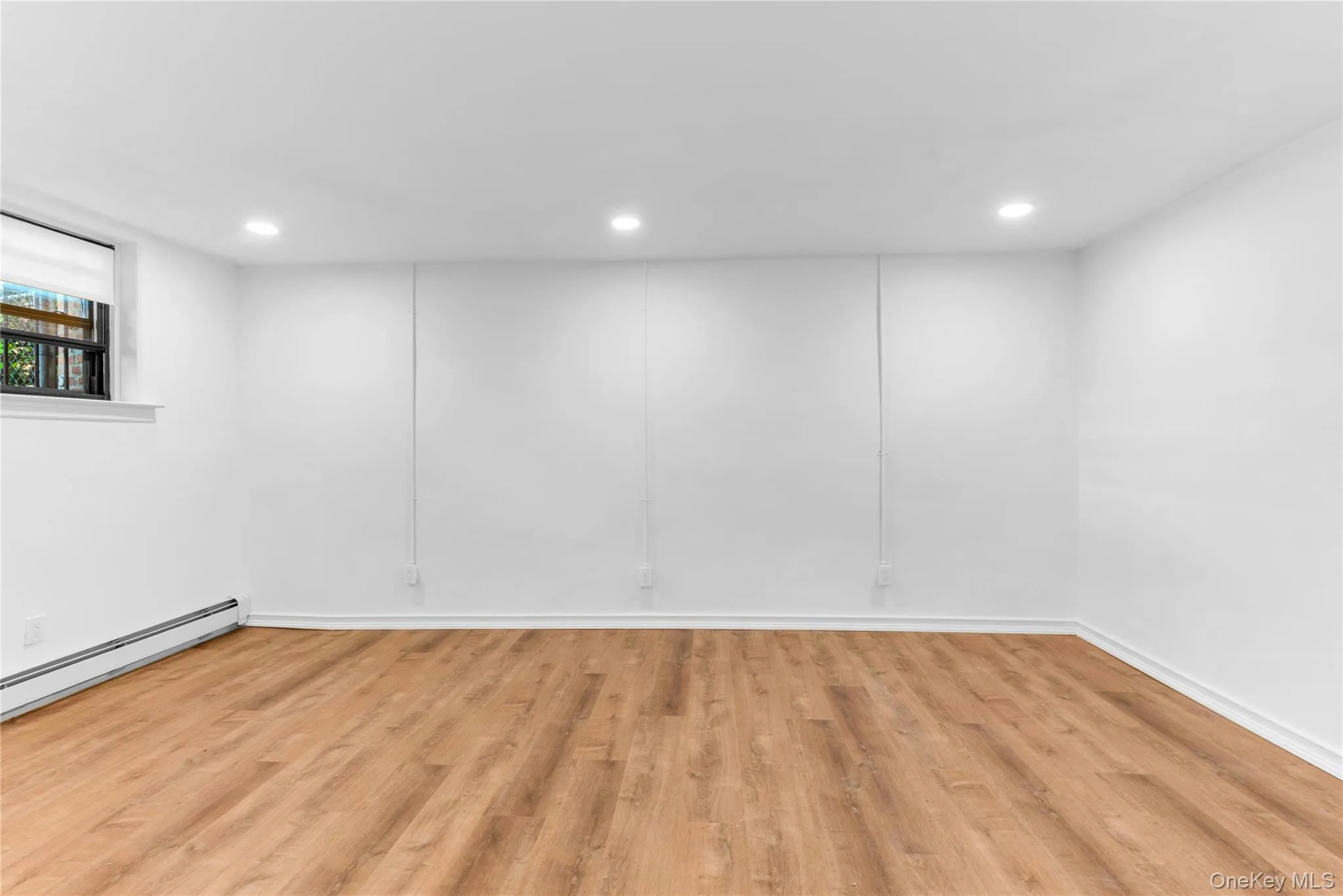 5569 Kings Highway, New York, NY, 2 Bedrooms Bedrooms, 4 Rooms Rooms,2 BathroomsBathrooms,Residential,For Rent,Kings,0,1017175 5569 Kings Highway, New York, NY, 2 Bedrooms Bedrooms, 4 Rooms Rooms,2 BathroomsBathrooms,Residential,For Rent,Kings,0,1017175