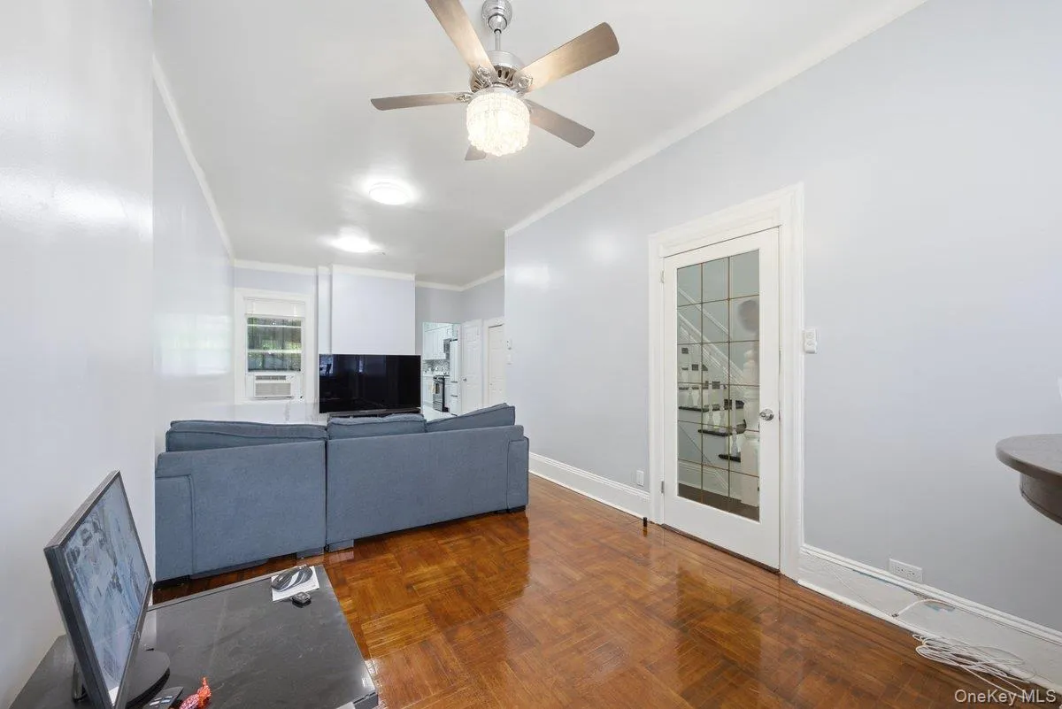 1328 Teller Avenue, New York, NY, 4 Bedrooms Bedrooms, 8 Rooms Rooms,3 BathroomsBathrooms,Residential,For Rent,Teller,0,1017178 1328 Teller Avenue, New York, NY, 4 Bedrooms Bedrooms, 8 Rooms Rooms,3 BathroomsBathrooms,Residential,For Rent,Teller,0,1017178