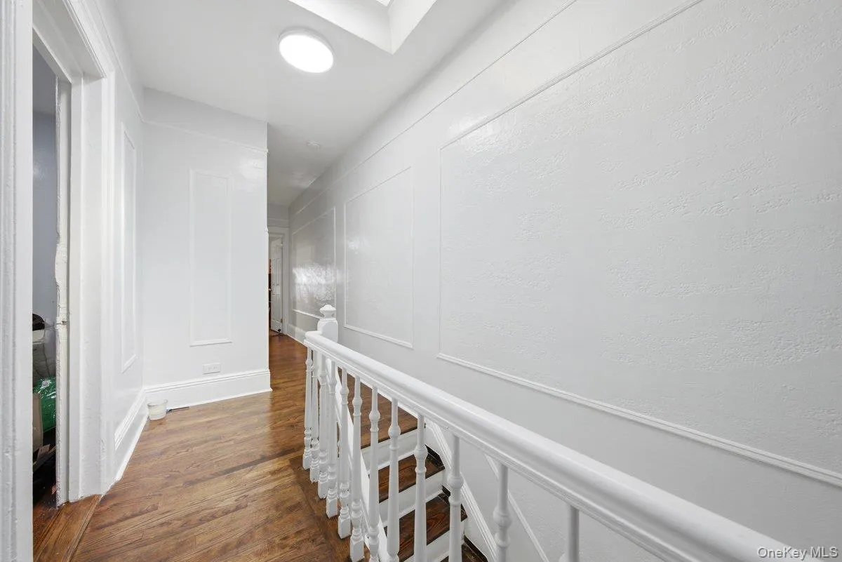 1328 Teller Avenue, New York, NY, 4 Bedrooms Bedrooms, 8 Rooms Rooms,3 BathroomsBathrooms,Residential,For Rent,Teller,0,1017178 1328 Teller Avenue, New York, NY, 4 Bedrooms Bedrooms, 8 Rooms Rooms,3 BathroomsBathrooms,Residential,For Rent,Teller,0,1017178