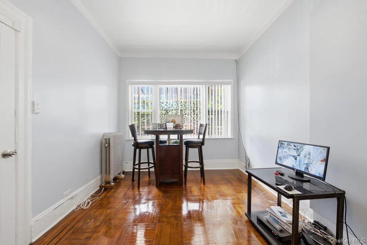 1328 Teller Avenue, New York, NY, 4 Bedrooms Bedrooms, 8 Rooms Rooms,3 BathroomsBathrooms,Residential,For Rent,Teller,0,1017178 1328 Teller Avenue, New York, NY, 4 Bedrooms Bedrooms, 8 Rooms Rooms,3 BathroomsBathrooms,Residential,For Rent,Teller,0,1017178